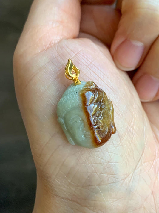 Certified Natural Grade A Icy Translucent Bicolored Rich Cognac Jadeite Kind and Evil Pendant 18K Yellow Gold 5g 天然双色飘红翡翠一念之间佛头镶嵌吊坠 7422