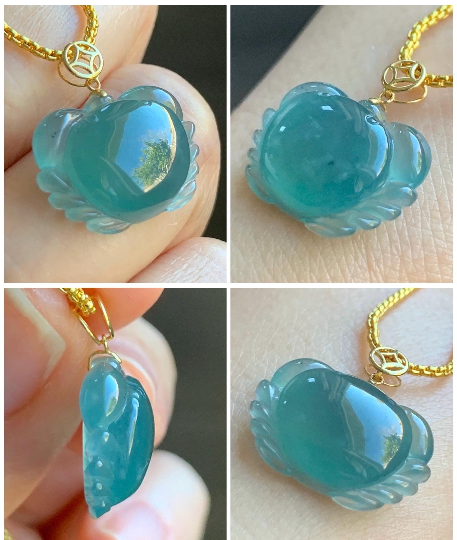 Natural Grade A Guatemalan Premium Icy Highly Translucent Teal Blue Jadeite Crab Pendant 18K Yellow Gold Bail 3g 天然冰危蓝绿起光翡翠螃蟹镶嵌吊坠