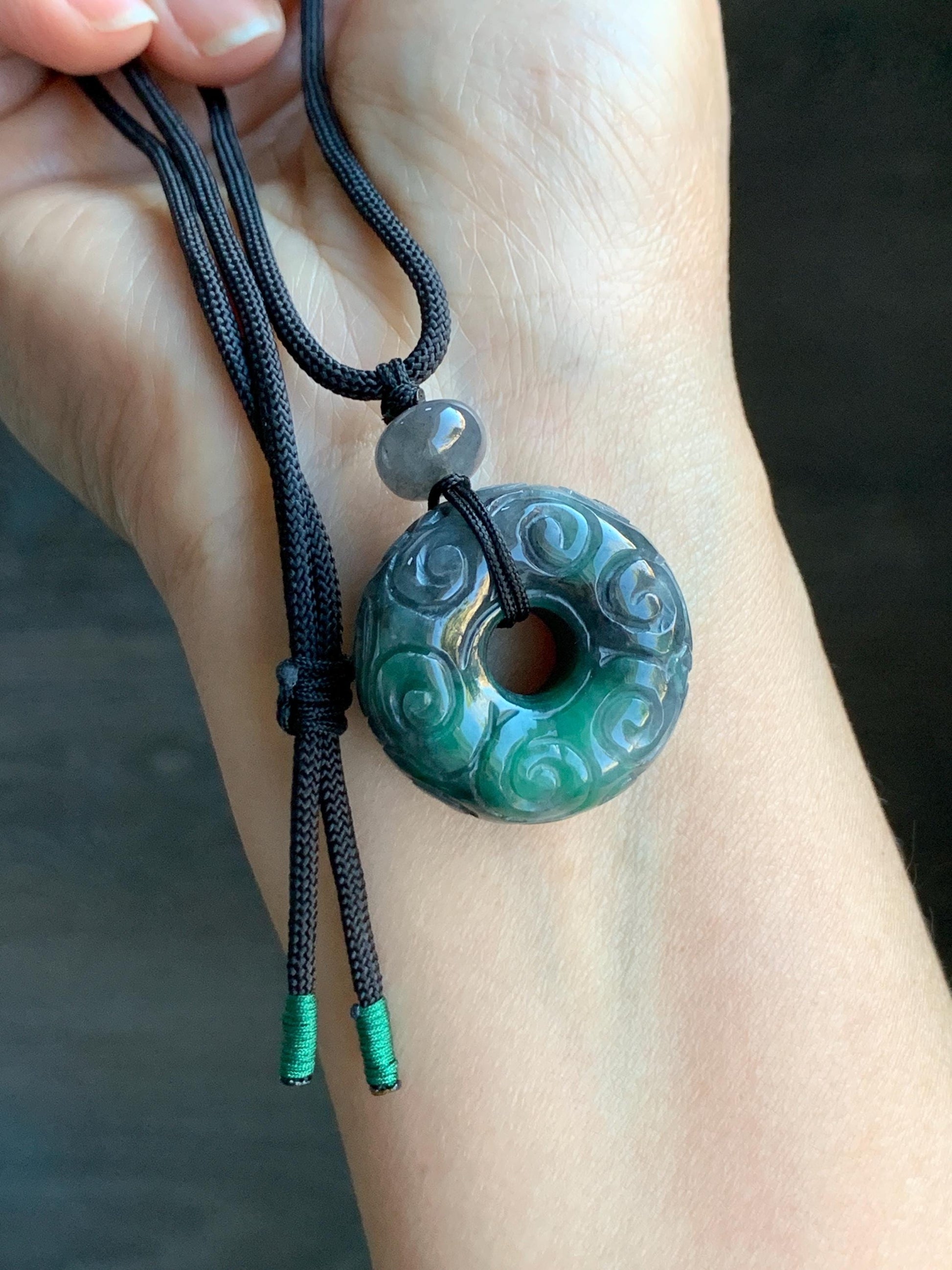 Natural Grade A Icy Translucent Wuji Vibrant Green Marbled Jadeite Pudgy Ping An Kou Donut Pendant Rope Necklace 25” 22g 天然乌鸡飘绿翡翠仿古平安肥扣吊坠
