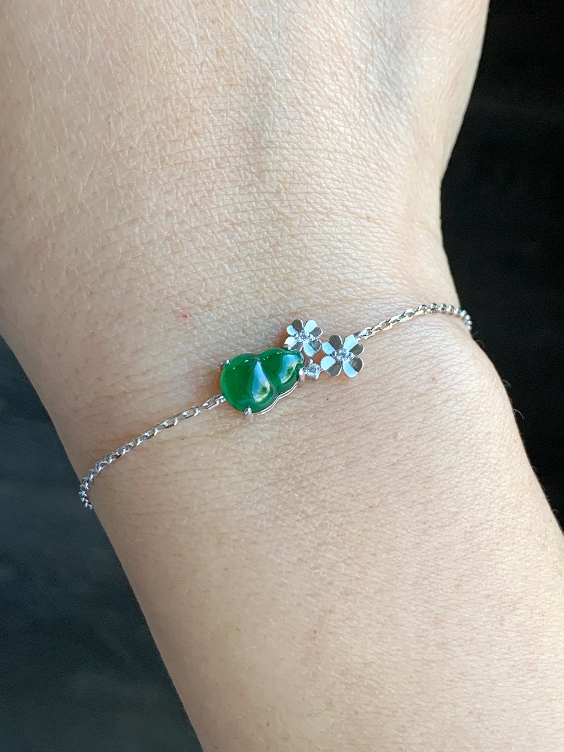 Natural Grade A Guatemalan Icy Translucent Vibrant Green Gourd Hulu Jadeite & Flowers Chain Bracelet Sterling Silver 6.5" 天然冰危绿翡翠葫芦梅花银手链