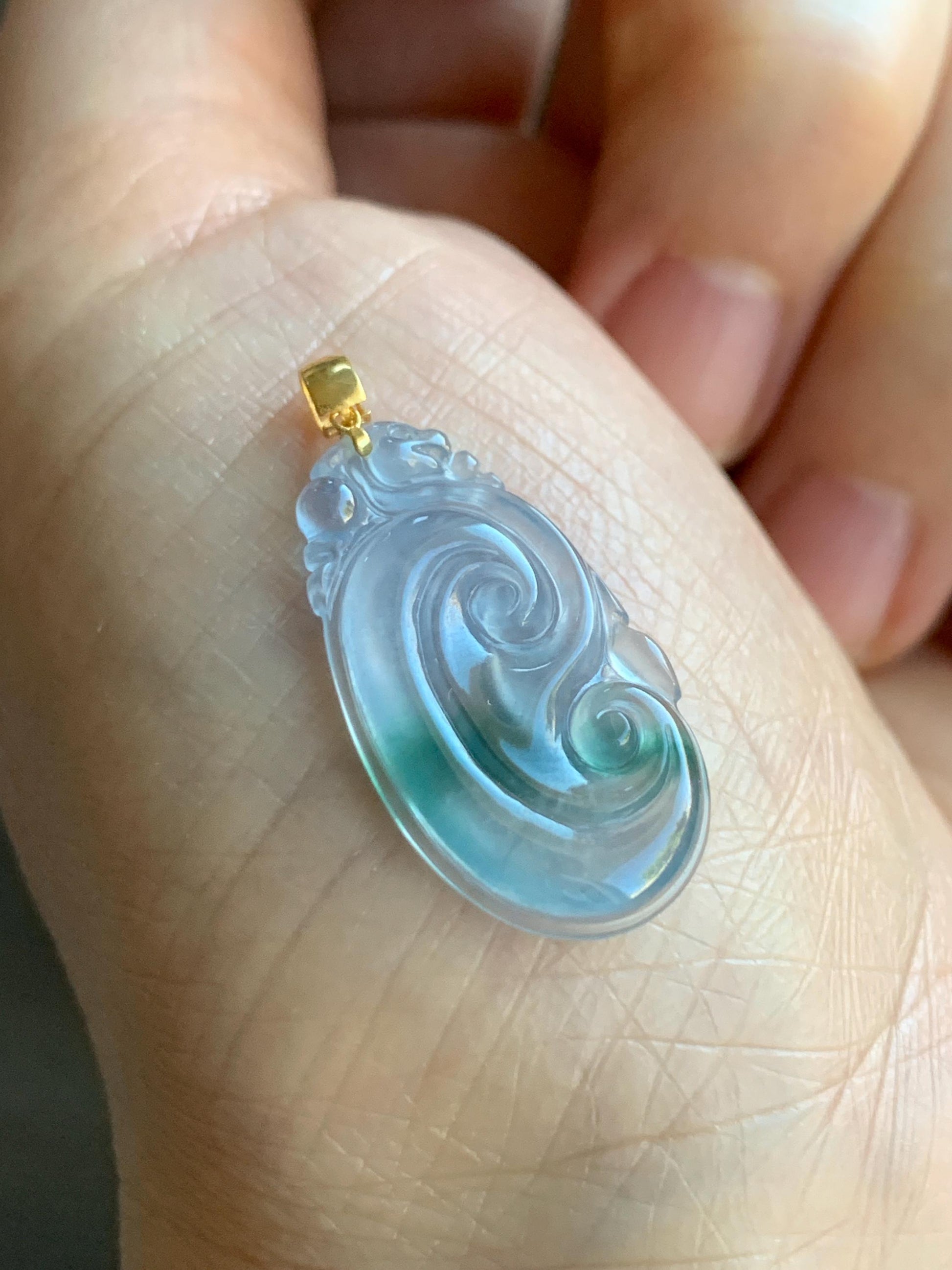 Natural Guatemalan Icy Highly Translucent Light Purplish Blue & Green Marbled Jadeite Ruyi Pendant 18K Yellow Gold 天然老种冰危浅蓝紫飘绿起光翡翠如意镶嵌吊坠 B