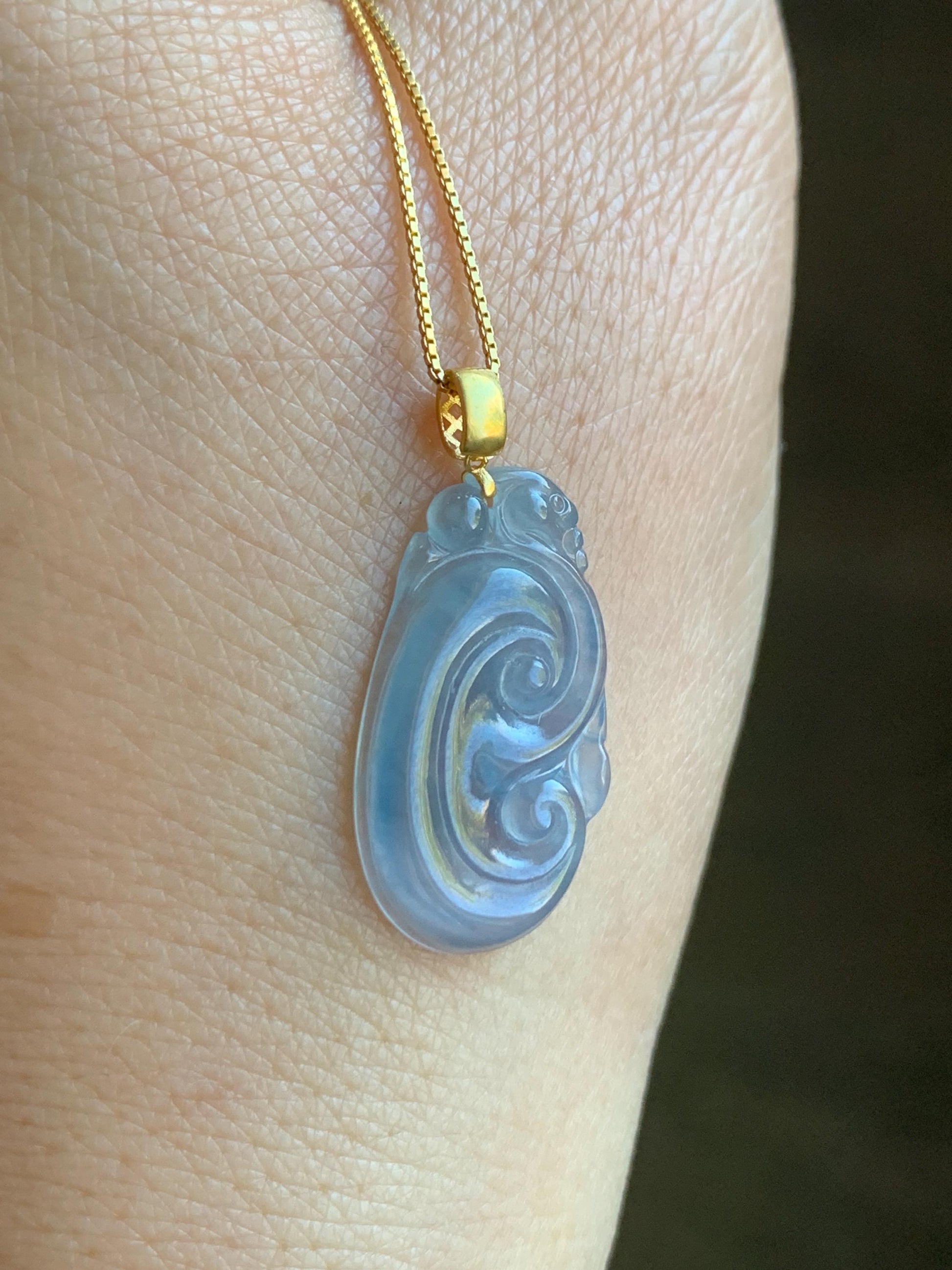 Natural Guatemalan Grade A Icy Highly Translucent Light Purplish Blue Jadeite Ruyi Pendant 18K Yellow Gold 天然老种冰危浅蓝紫起光翡翠如意镶嵌吊坠 E