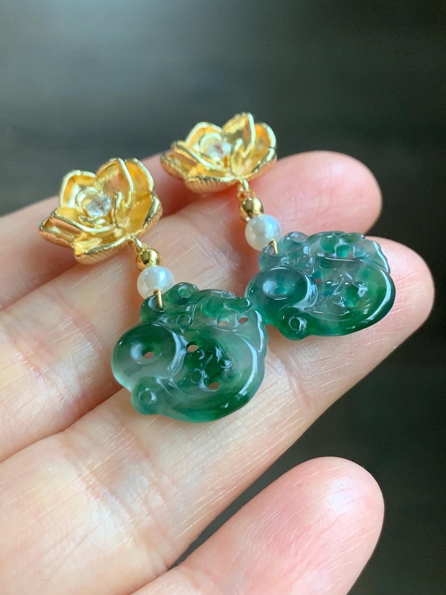 Natural Guatemalan Icy Highly Translucent Vibrant Green Marbled Jadeite Carved Dragon Bead Dangle Earrings 14K Gold Filled 天然冰危阳绿花翡翠龙雕耳坠耳环