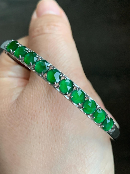 Natural Guatemalan Icy Translucent Vibrant Green Faceted Jadeite 10-Stone Bangle Bracelet Sterling Silver w/ Clasp 9g 天然冰危绿切割面翡翠银镶手镯 QGB560