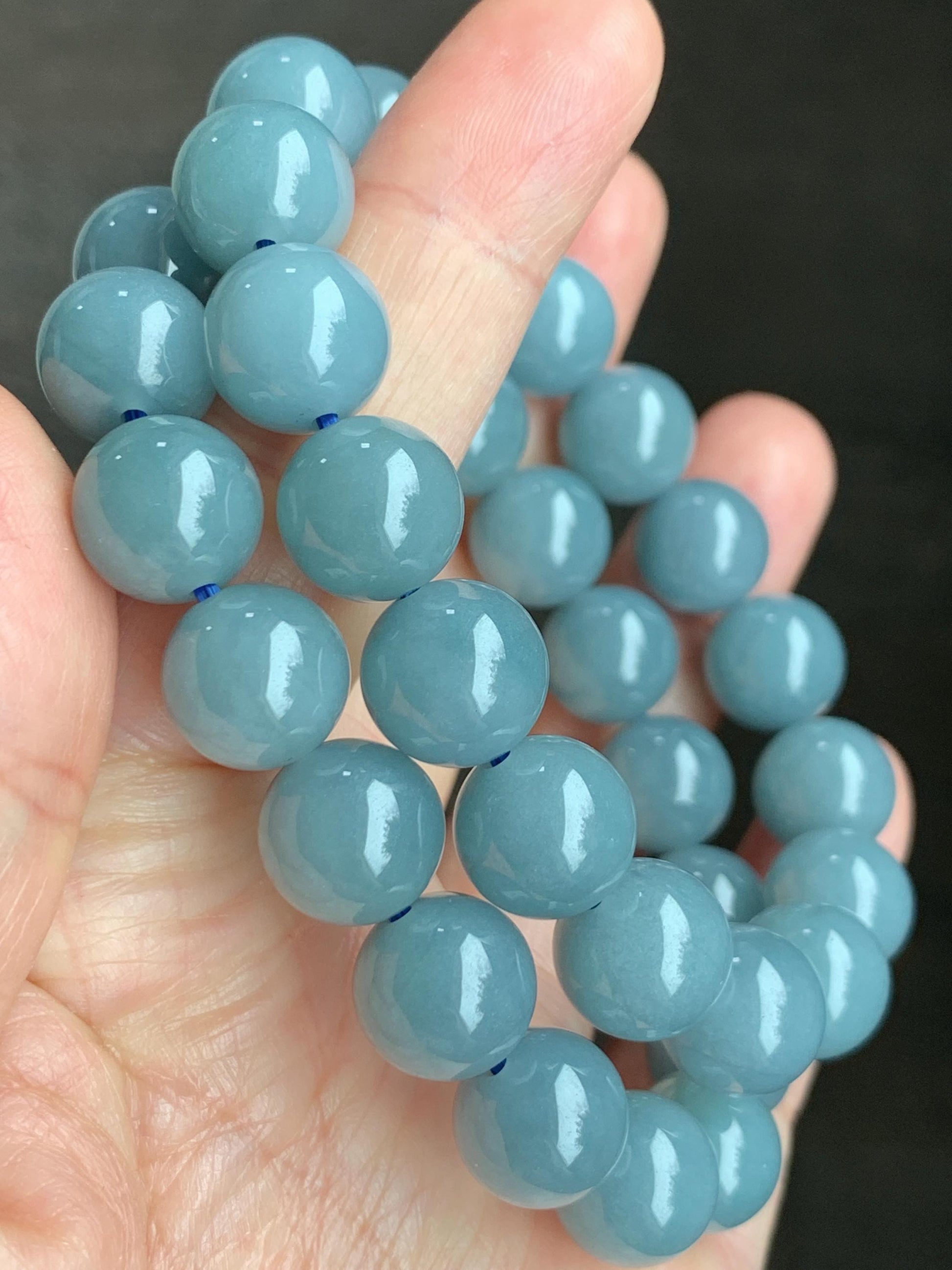 Natural Guatemalan Icy Translucent Dusty Light Blue Jadeite Beaded Bracelet Stretchy 7.25” 11.8mm 47g 天然冰危淡蓝翡翠圆珠手串 DHL350