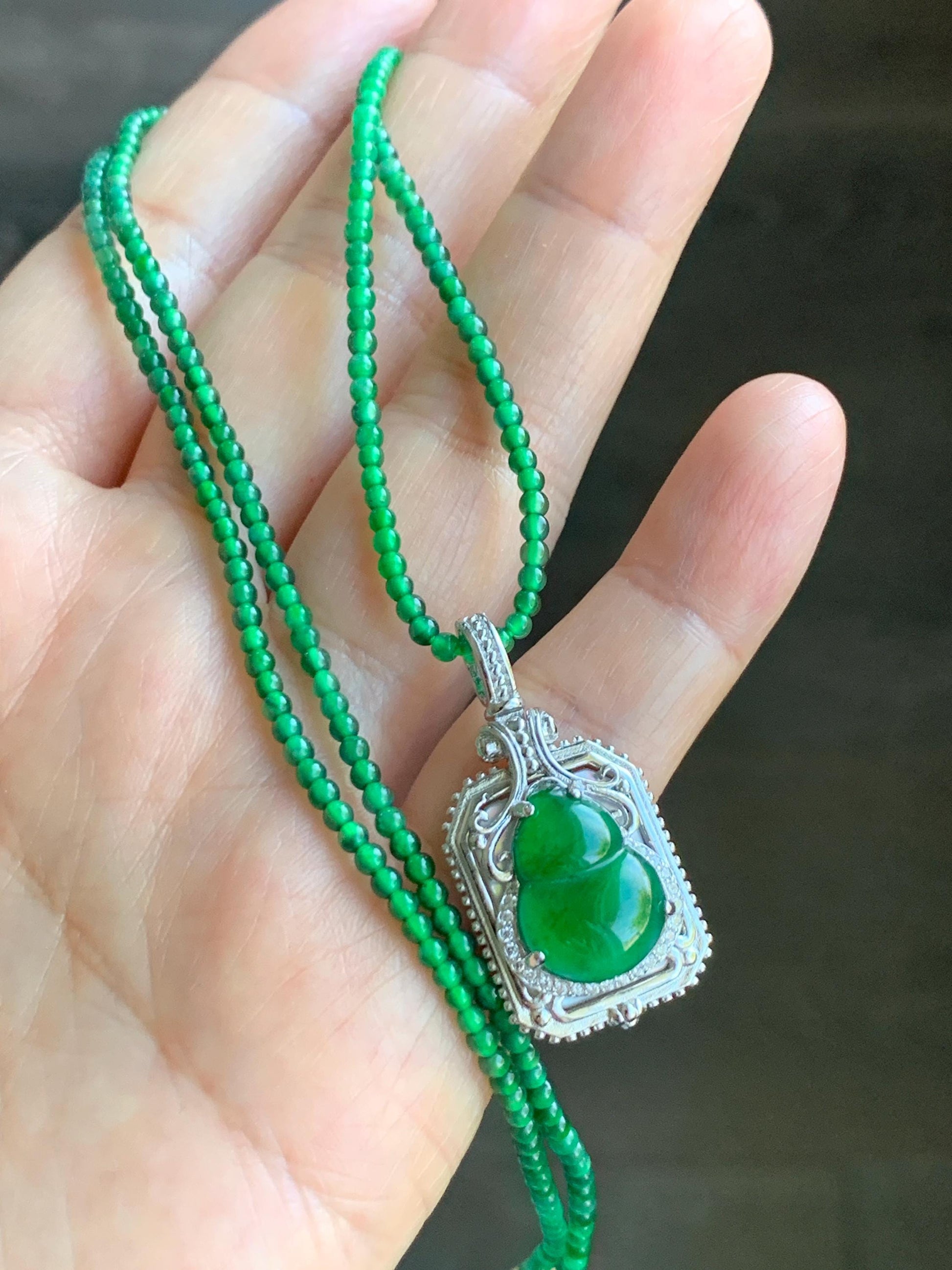 Natural Grade A Guatemalan Icy Translucent Vibrant Green Jadeite Petite Beaded Necklace 18K Yellow Gold