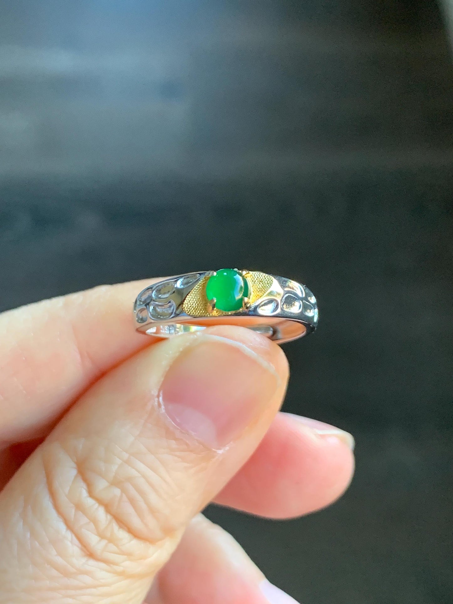 Natural Guatemalan Icy Translucent Vibrant Green Round Jadeite Band Style Ring Two-tone Sterling Silver Size 7 Adjustable 天然冰危绿翡翠银镶戒指 TTB55
