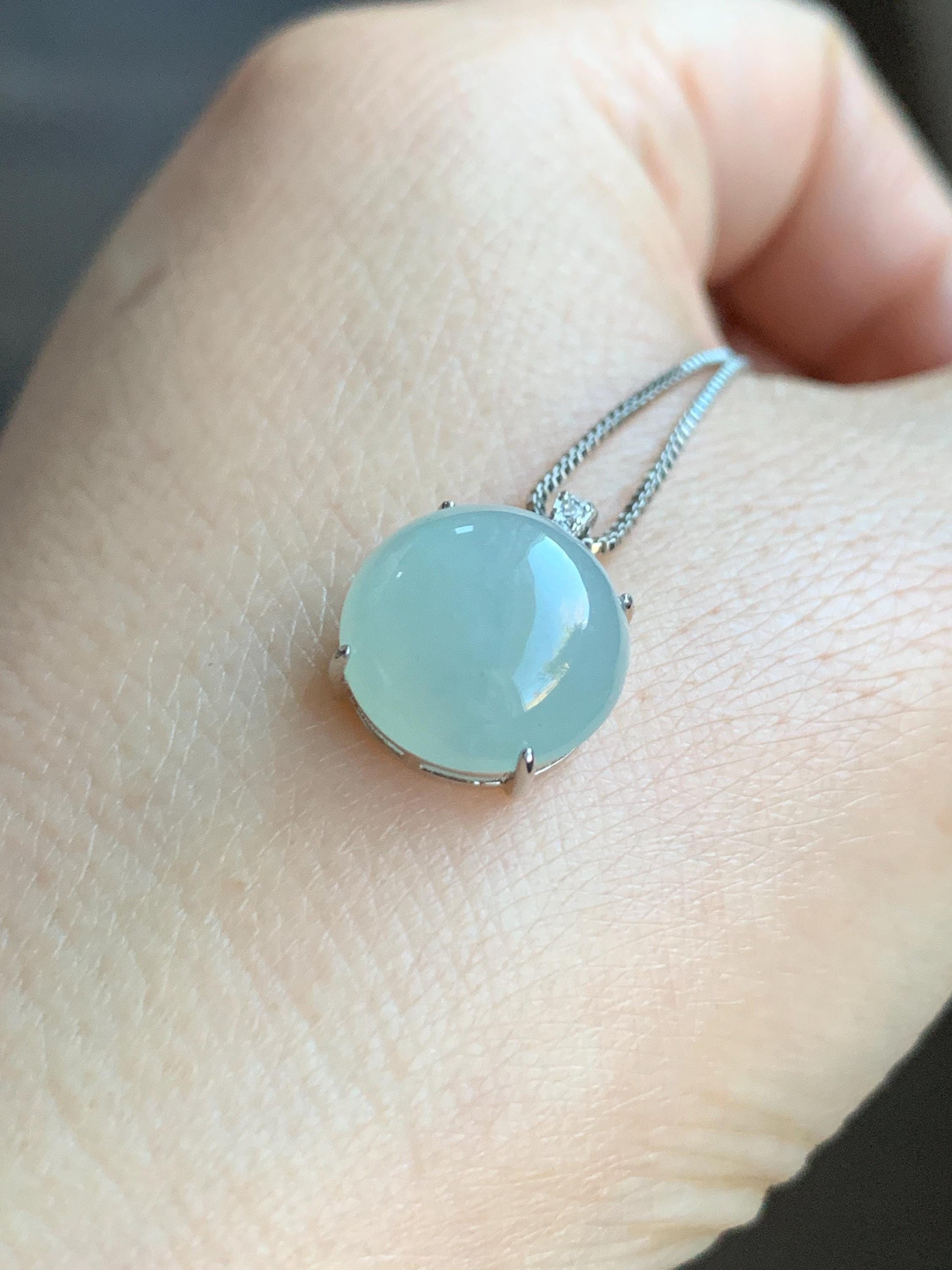 Natural Grade A Icy Translucent Pale Green Jadeite Round Cabochon Solitaire Pendant Sterling Silver 天然冰胶晴底翡翠源蛋面镶嵌吊坠 QDY68