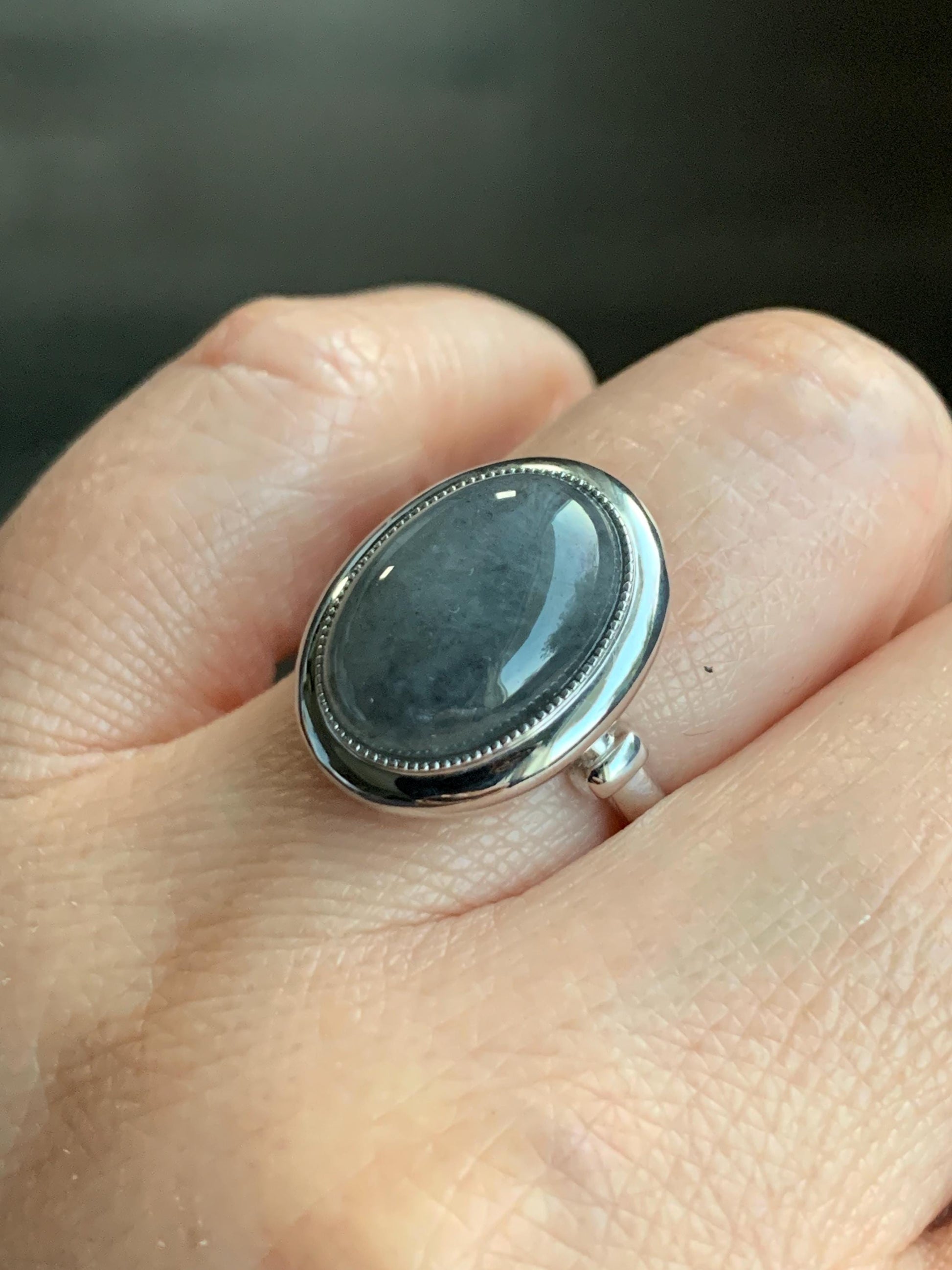 Certified Natural Grade A Icy Translucent Gelatinous Wuji Oval Jadeite Solitaire Ring Sterling Silver Size 7.25 US 4.43g 天然冰胶乌鸡翡翠镶嵌戒指 7404