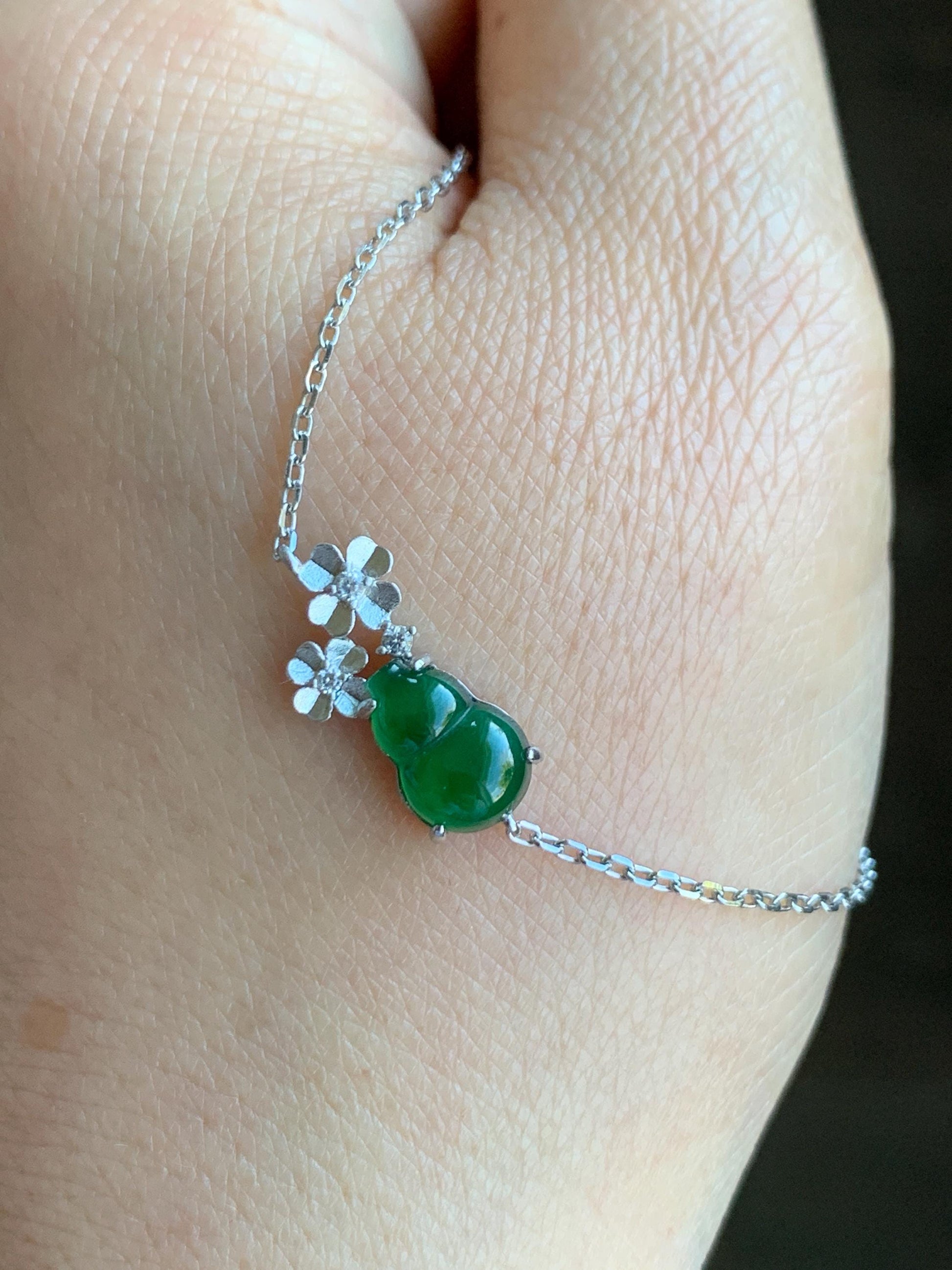 Natural Grade A Guatemalan Icy Translucent Vibrant Green Gourd Hulu Jadeite & Flowers Chain Bracelet Sterling Silver 6.5" 天然冰危绿翡翠葫芦梅花银手链