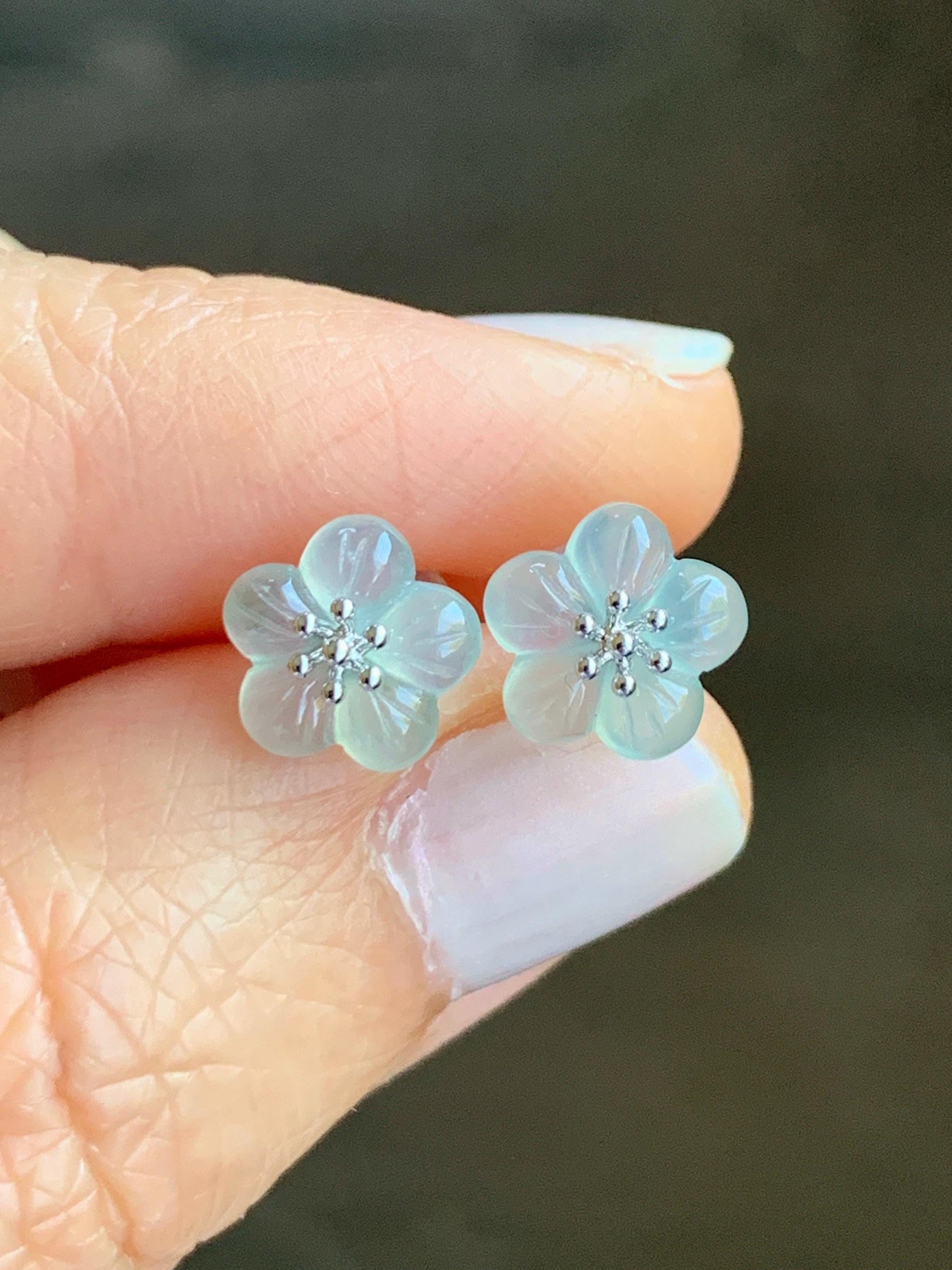 Certified Natural Grade A Icy Highly Translucent Pastel Green Jadeite Cherry Blossom Stud Earrings 18K White Gold 1.2g 天然冰胶晴底起光翡翠梅花镶嵌耳钉