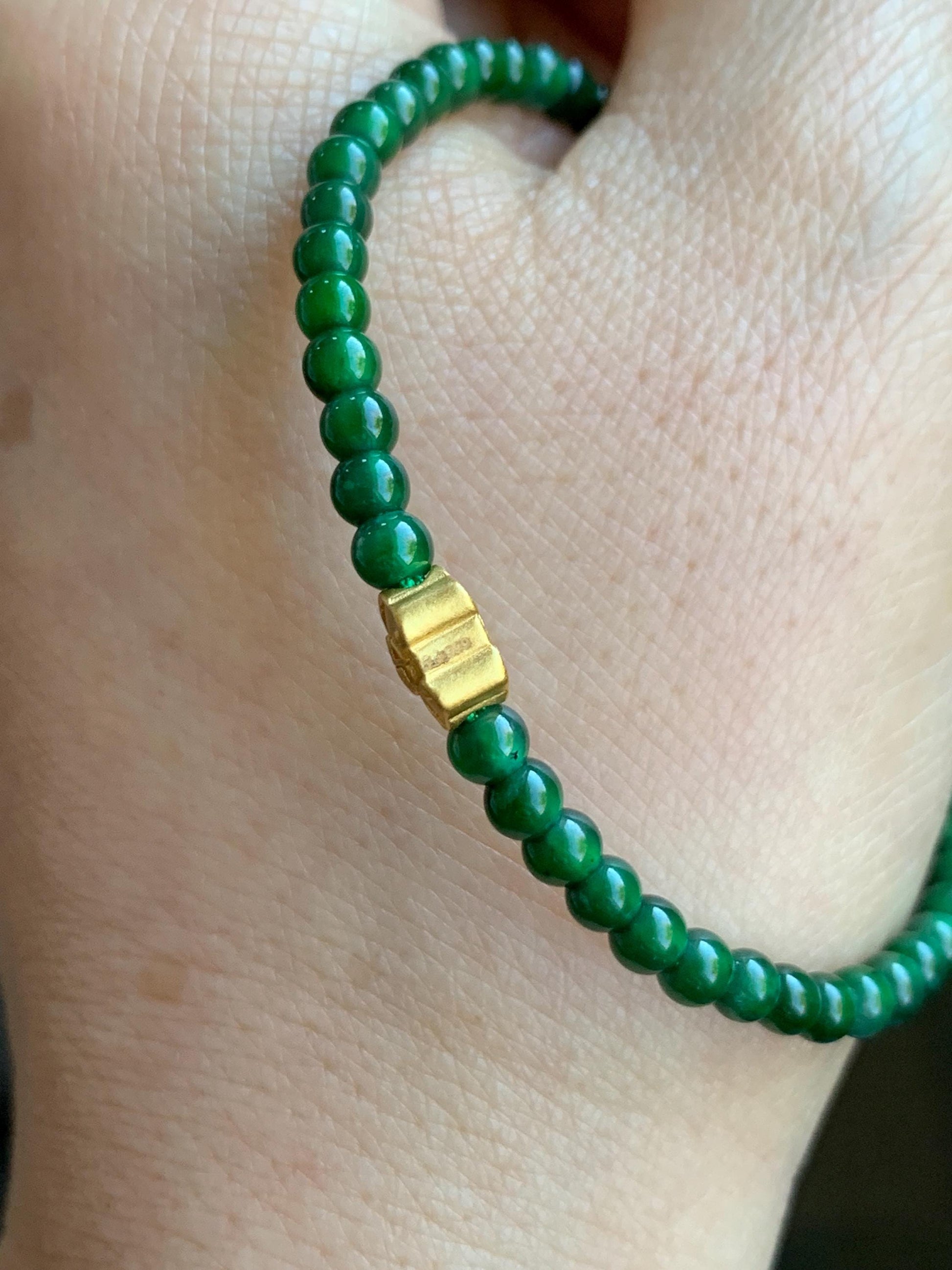 Natural Grade A Guatemalan Icy Green Jadeite Petite Beads 24K Gold Ruyi Bead Beaded Bracelet 3.8mm 7” 5g 天然冰危绿翡翠小珠足金如意3D珠手串