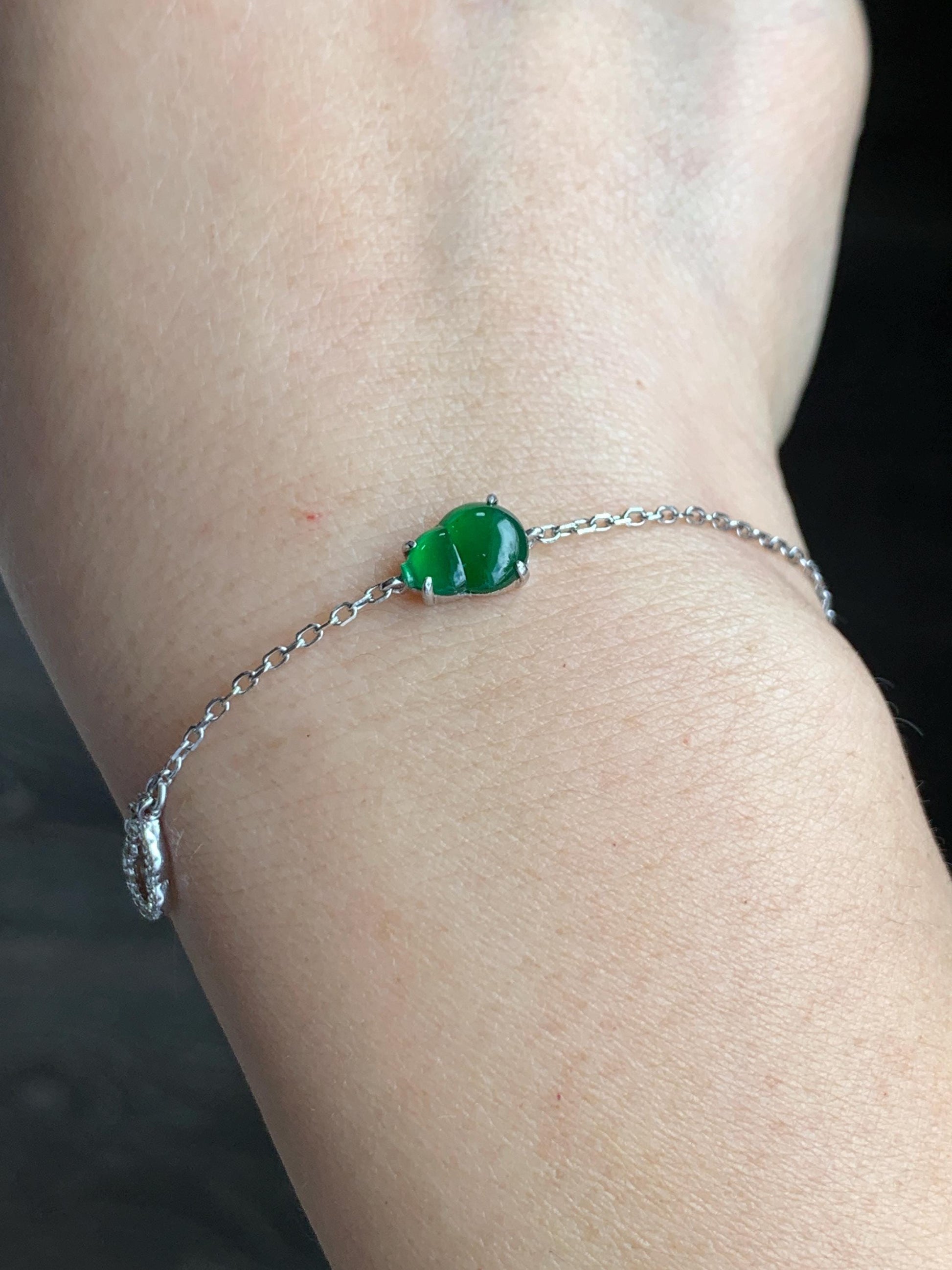 Natural Grade A Guatemalan Icy Translucent Vibrant Green Gourd Hulu Jadeite & Charm Chain Bracelet Sterling Silver 7.25" 天然冰危绿翡翠葫芦银手链