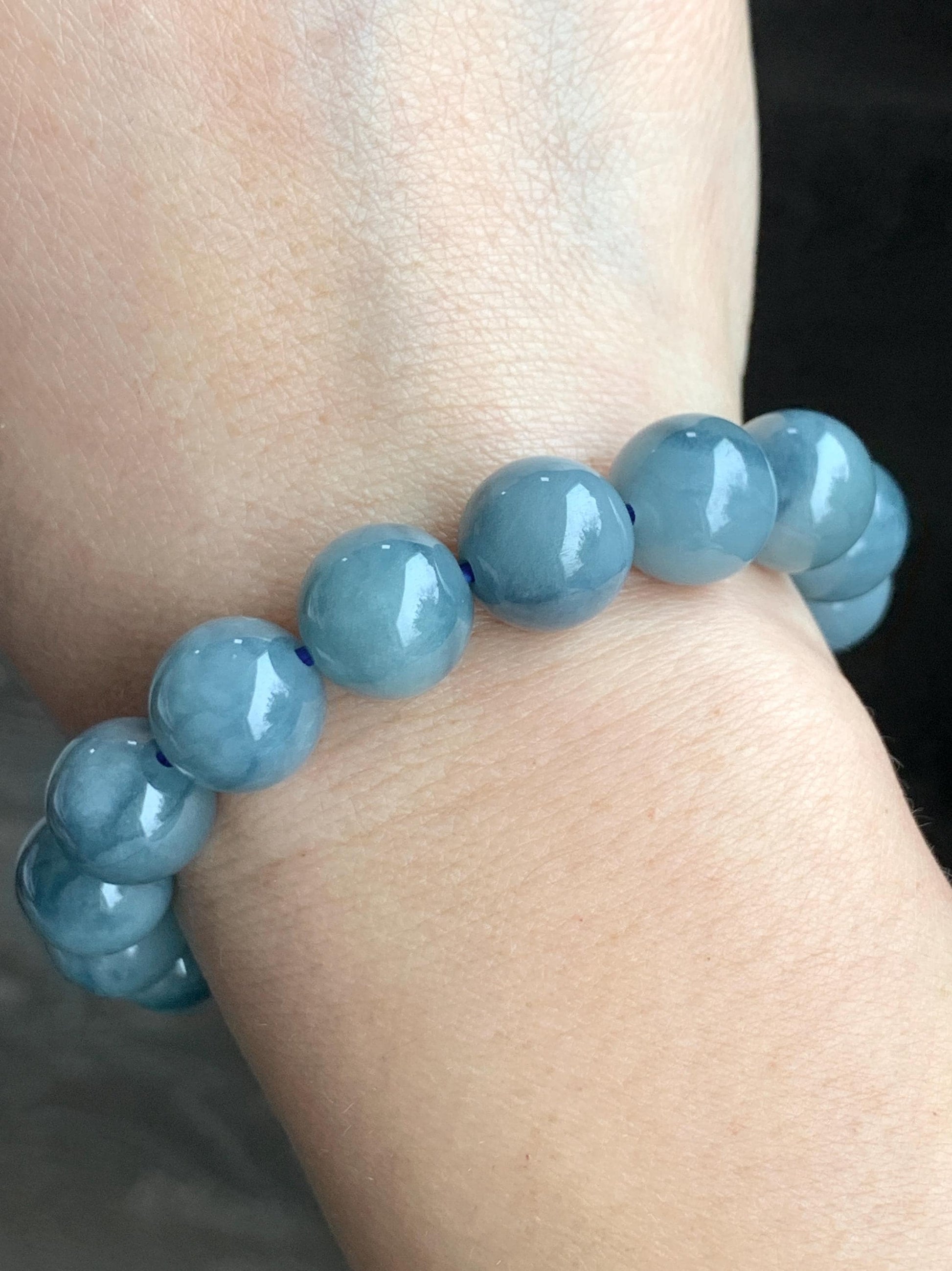 Natural Guatemalan Icy Translucent Dusty Light Blue Dark Blue Marbled Jadeite Beaded Bracelet Stretchy 7.25” 11.7mm 47g 天然冰危淡蓝飘花翡翠珠手串 DLP200