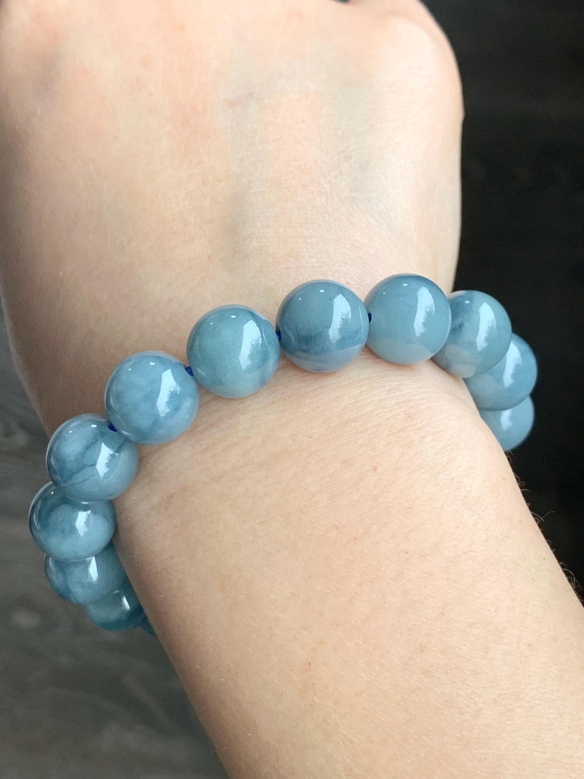 Natural Guatemalan Icy Translucent Dusty Light Blue Dark Blue Marbled Jadeite Beaded Bracelet Stretchy 7.25” 11.7mm 47g 天然冰危淡蓝飘花翡翠珠手串 DLP200