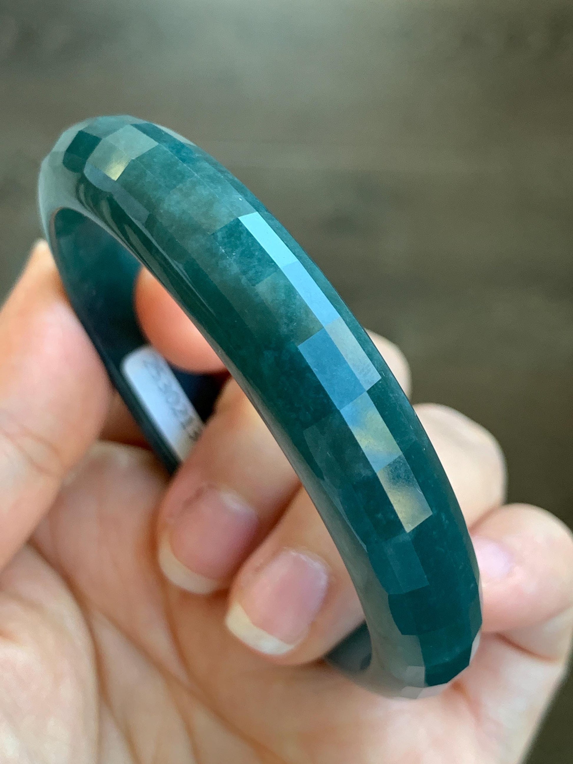 Certified Natural Grade A Guatemalan Icy Translucent Dark Blue Jadeite Faceted Bangle 55.89m 11.5x6.6mm 40.8g 天然老种冰危深蓝翡翠正圈切割面手镯 1352