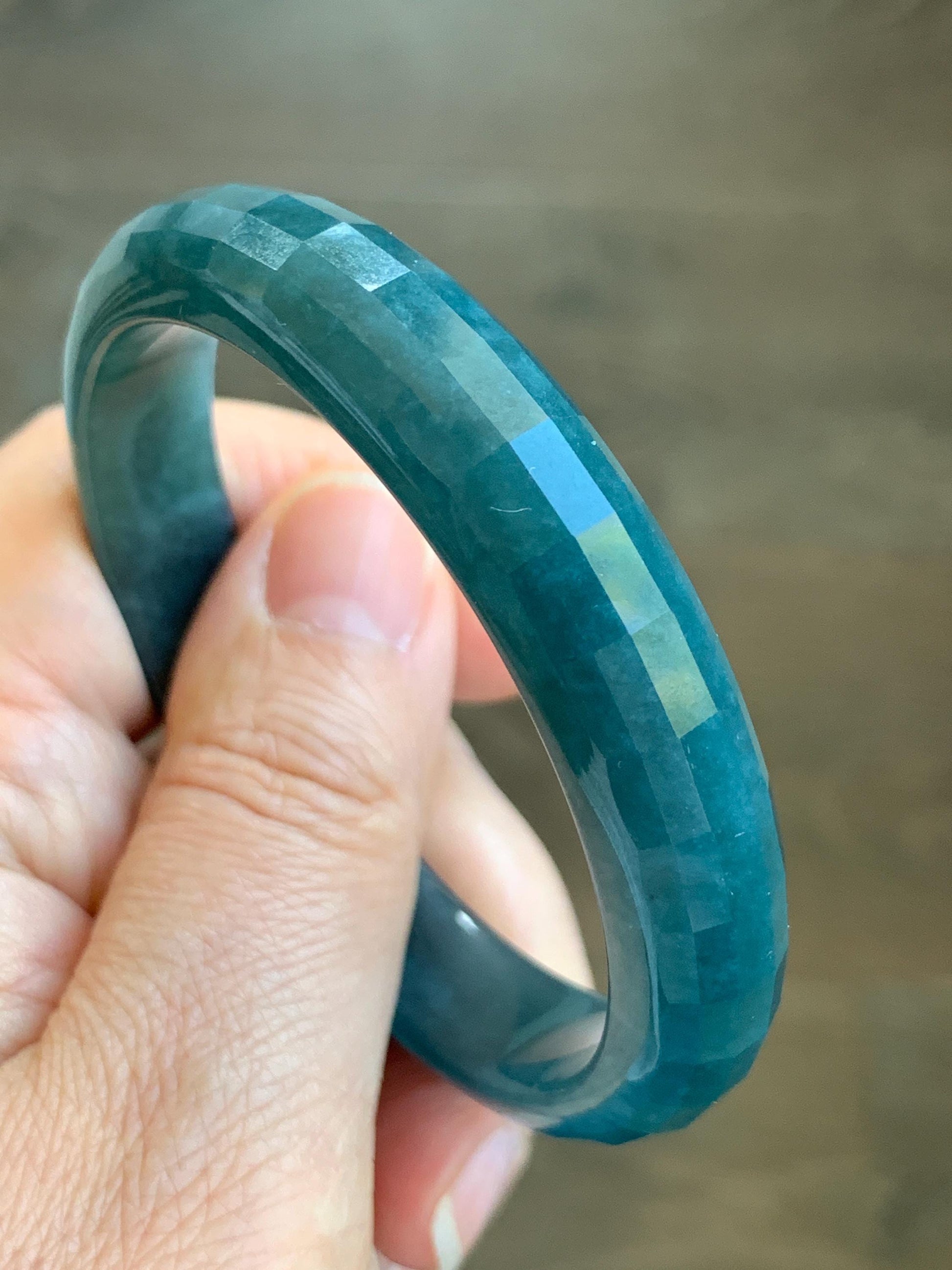 Certified Natural Grade A Guatemalan Icy Translucent Dark Blue Jadeite Faceted Bangle 55.89m 11.5x6.6mm 40.8g 天然老种冰危深蓝翡翠正圈切割面手镯 1352