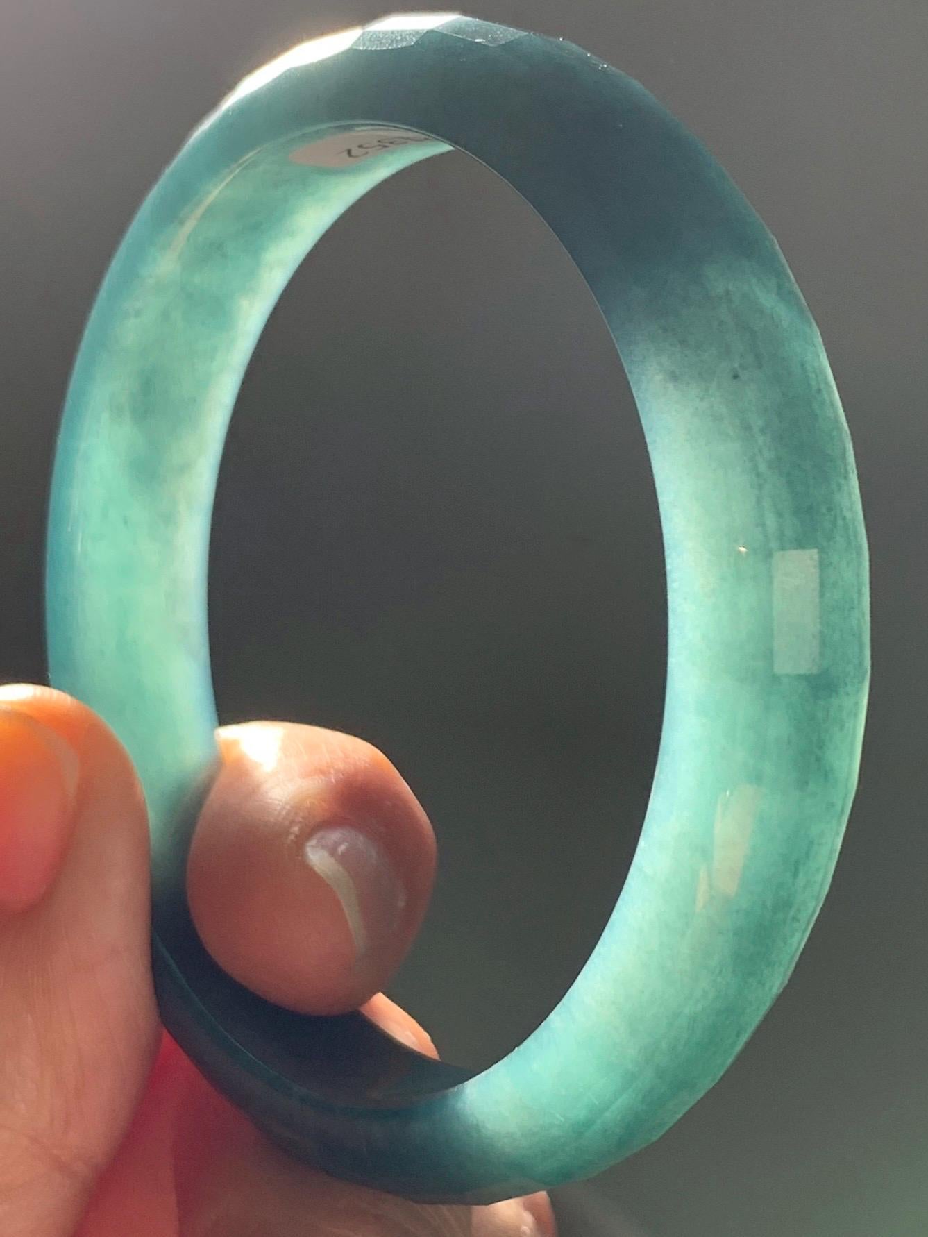 Certified Natural Grade A Guatemalan Icy Translucent Dark Blue Jadeite Faceted Bangle 55.89m 11.5x6.6mm 40.8g 天然老种冰危深蓝翡翠正圈切割面手镯 1352