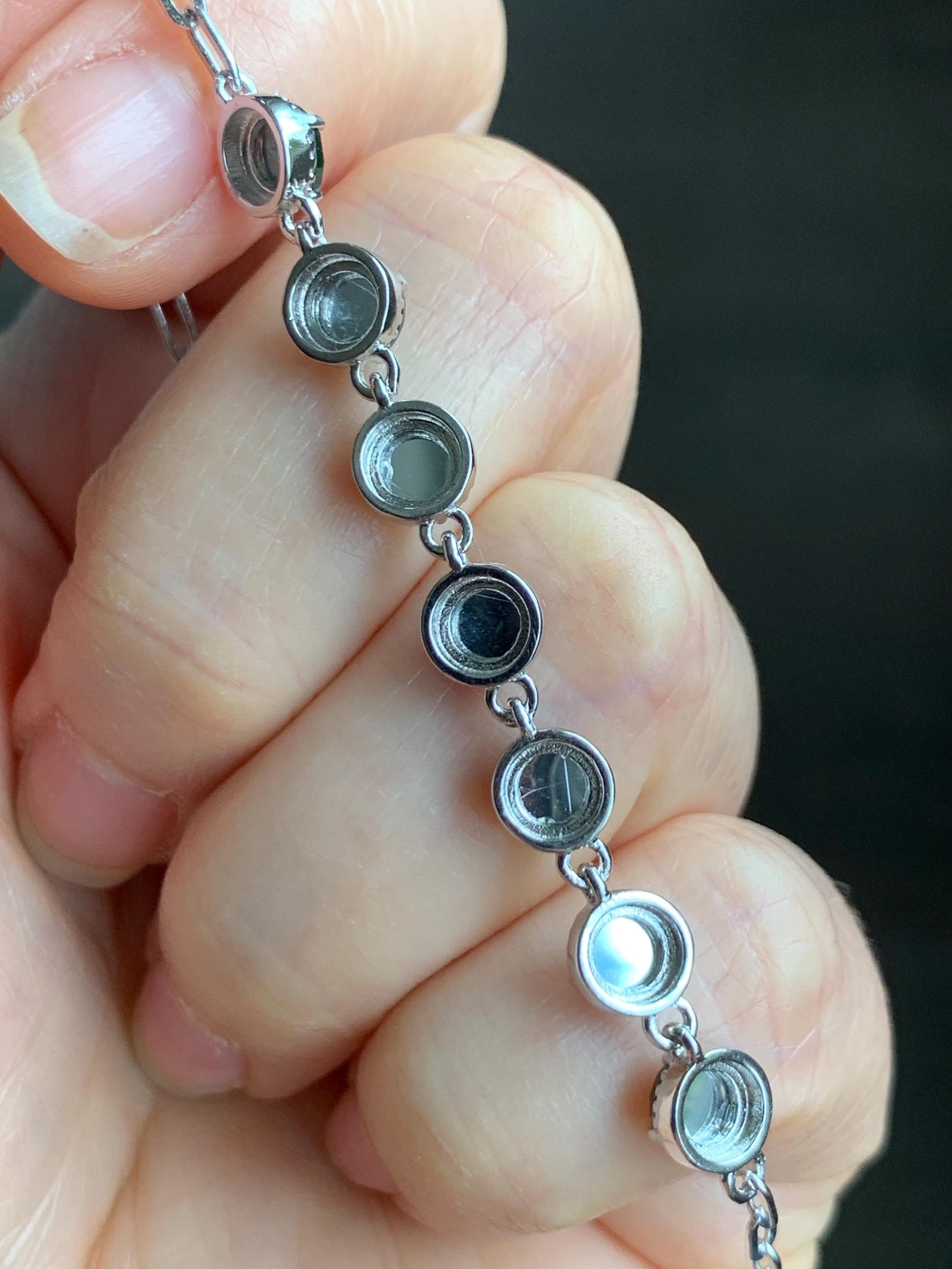 Natural Grade A Guatemalan Icy Translucent Vibrant Green Faceted Jadeite 7-Stone Chain Bracelet Sterling Silver 3g 天然冰危绿切割面翡翠银镶手链 QGL150