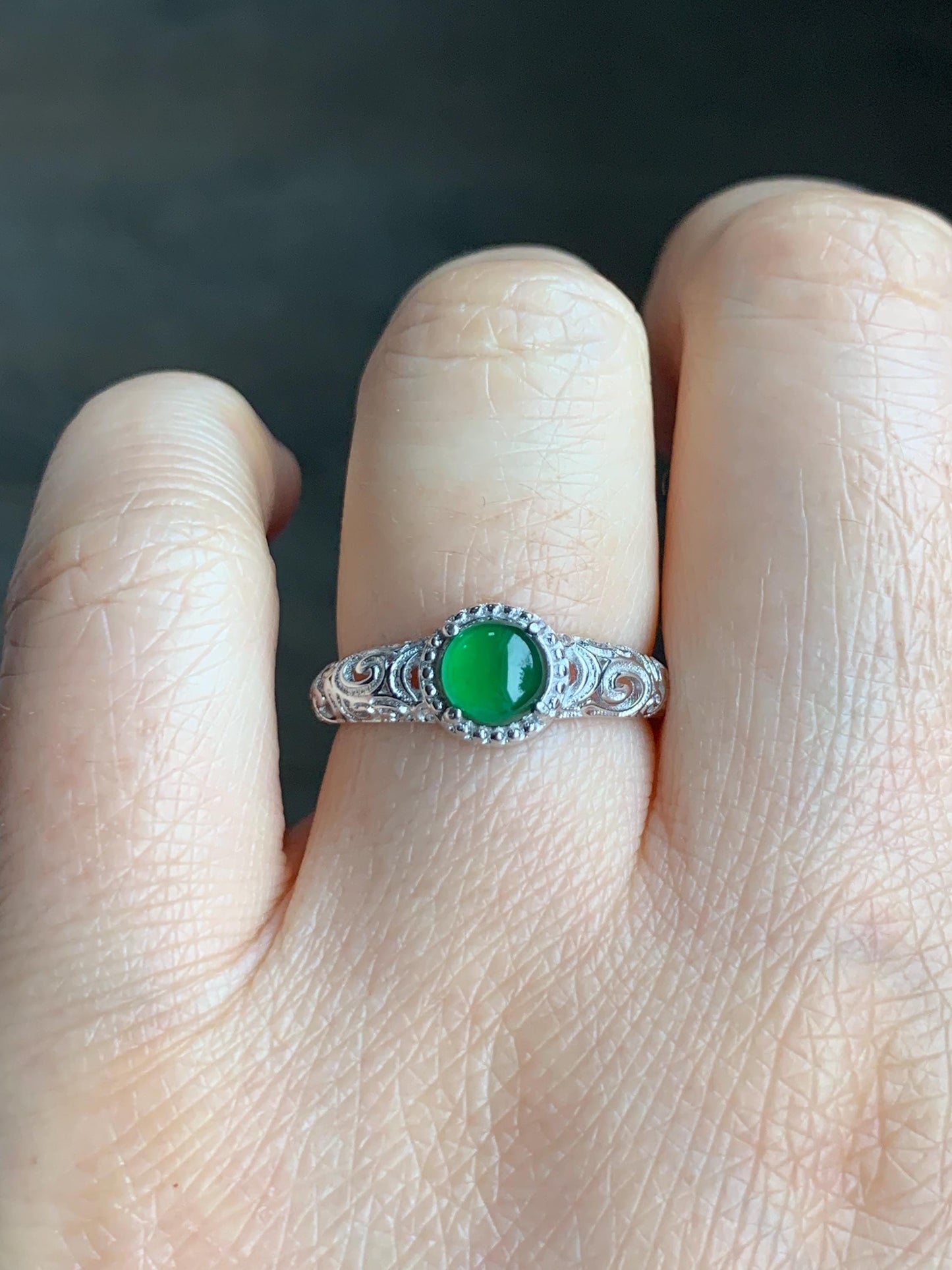 Natural Guatemalan Grade A Icy Translucent Vibrant Green Jadeite Solitaire Band Style Ring Sterling Silver Size Adjustable 天然冰危绿翡翠银镶戒指 WLLK