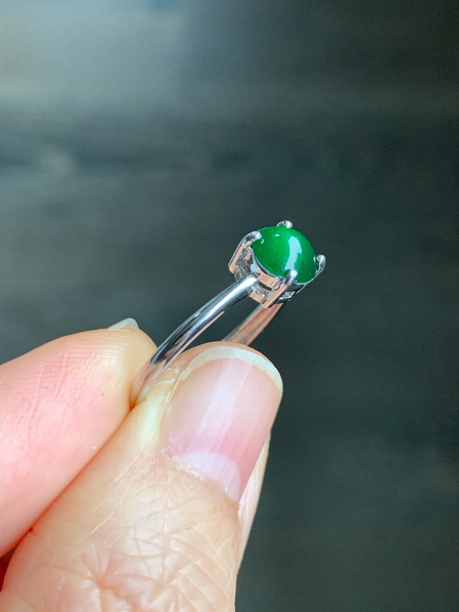 Natural Guatemalan Grade A Icy Translucent Vibrant Green Jadeite Solitaire Style Ring Sterling Silver Size Adjustable 天然冰危绿翡翠银镶戒指 DKLM68