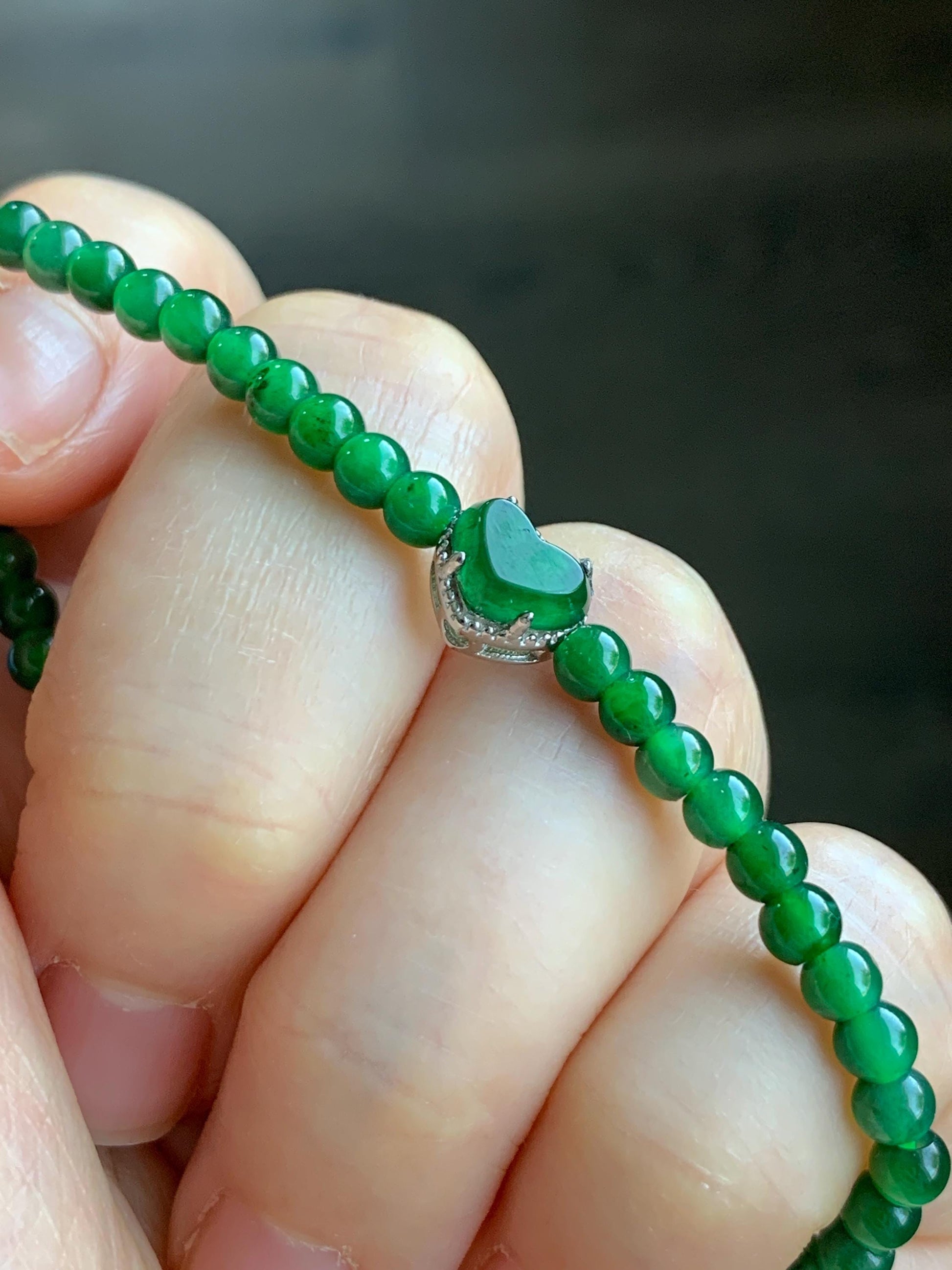 Natural Grade A Guatemalan Icy Translucent Vibrant Green Jadeite Beads Heart Charm Beaded Bracelet Sterling Silver 6.75” 5g 天然冰危绿翡翠爱心小圆珠手串