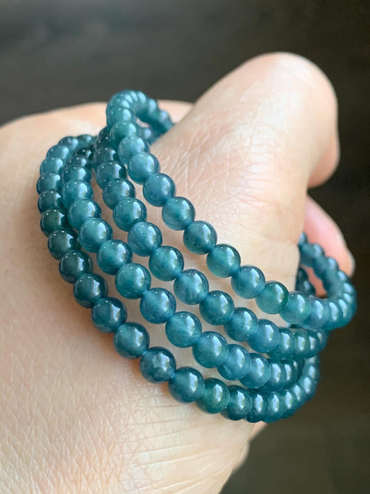 Natural Grade A Guatemalan Icy Highly Translucent Aegean Blue Jadeite Petite Beads Beaded Necklace 4.5mm 21g 天然危料冰胶起光蓝水翡翠小珠项链