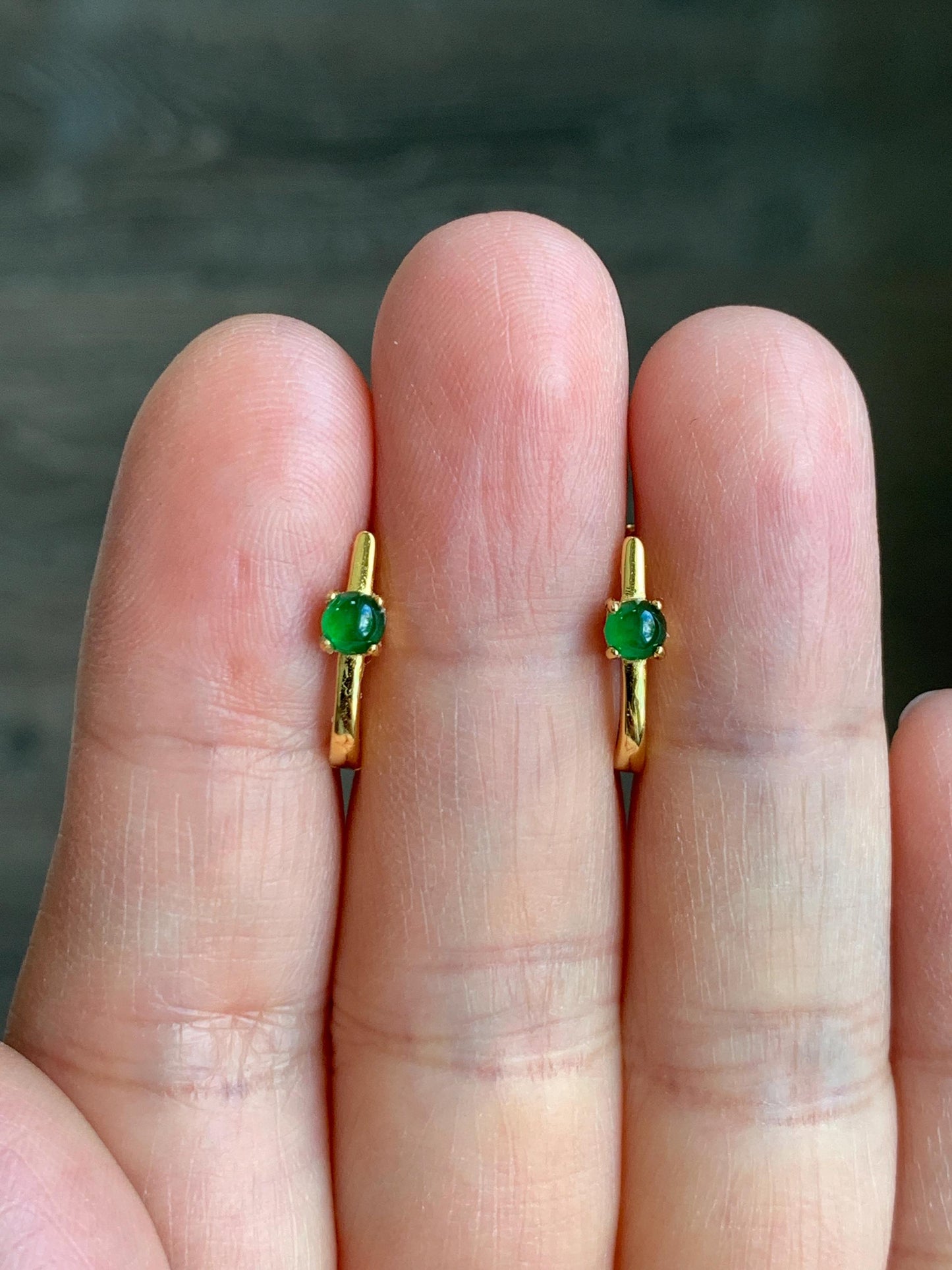 Natural Guatemalan Grade A Icy Translucent Vibrant Green Jadeite Hoop Huggie Earrings Sterling Silver Yellow Gold Overlay 天然冰危绿翡翠银镶耳包 JDEB50