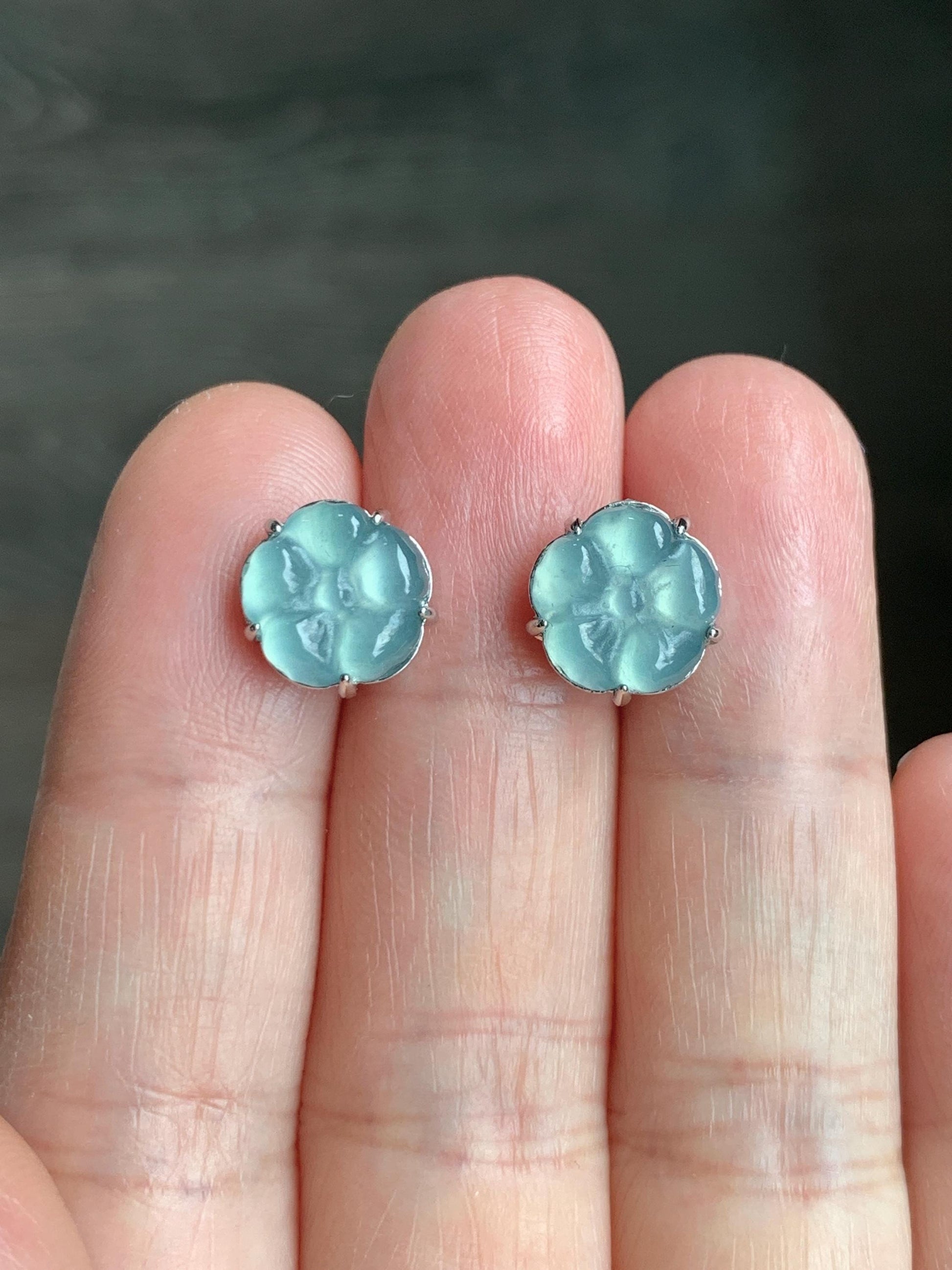Natural Grade A Guatemalan Icy Highly Translucent Pastel Teal Blue Jadeite Carved Flower Stud Earrings 925 Sterling Silver 天然冰危蓝水翡翠银耳钉 ZWH77