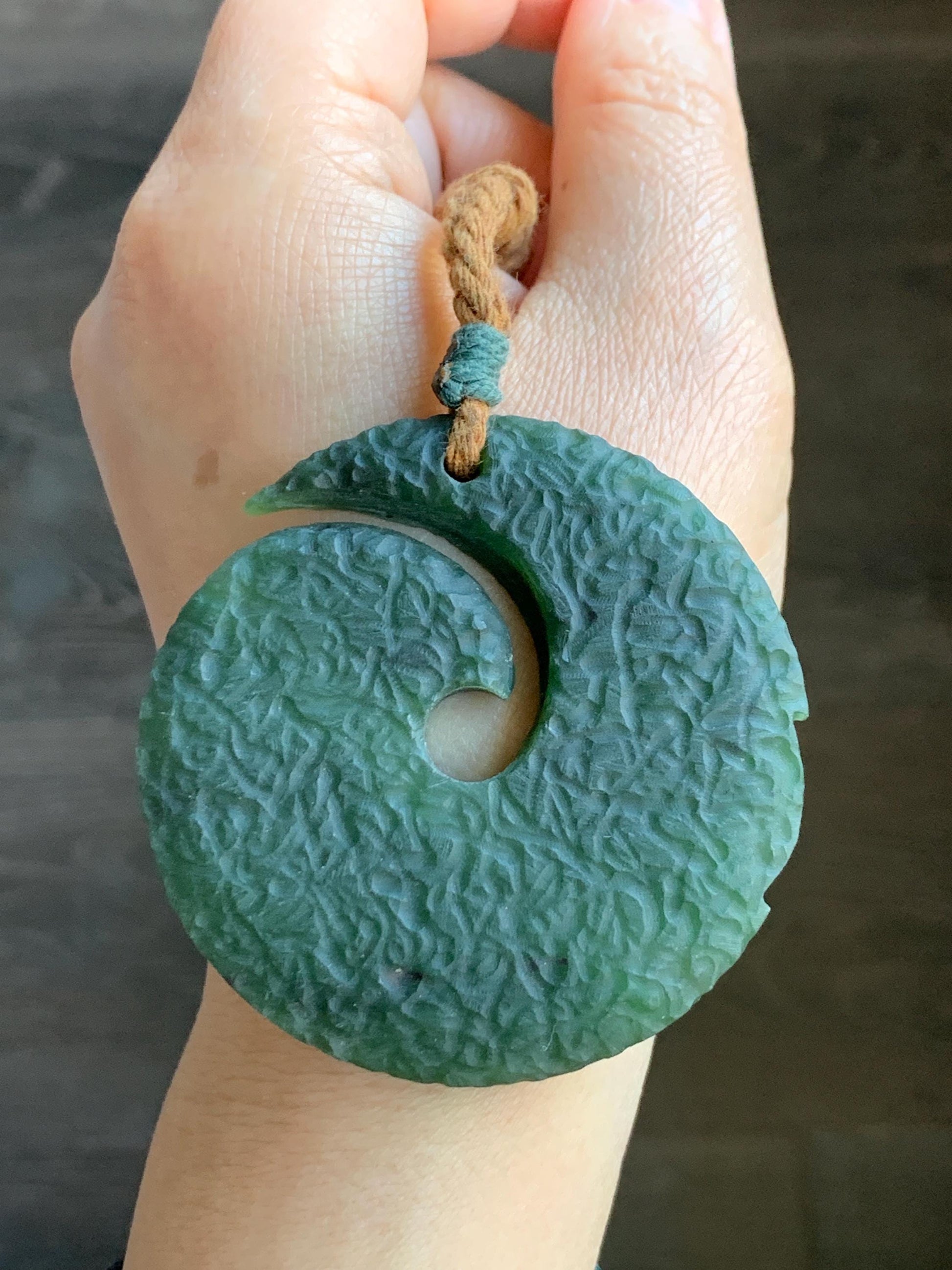 Natural Grade A Nephrite Jade Large Circle Pendant Rope Necklace Translucent Dark Green Adjustable 45g 天然和田玉仿时来运转挂件项链
