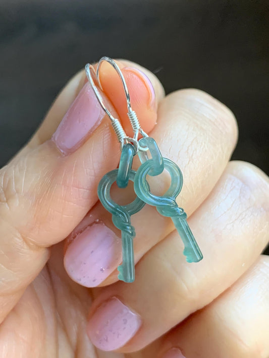 Natural Guatemalan Icy Highly Translucent Dusty Teal Blue Jadeite Keys w/ Interlocking Rings Dangle Earrings Sterling Silver 天然冰危蓝翡翠钥匙环环相扣耳钩