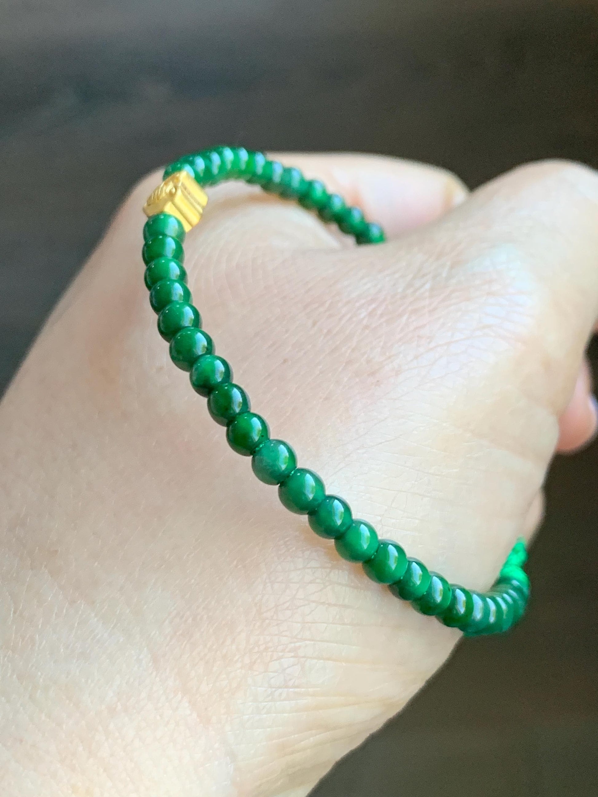 Natural Grade A Guatemalan Icy Green Jadeite Petite Beads 24K Gold Ruyi Bead Beaded Bracelet 3.8mm 7” 5g 天然冰危绿翡翠小珠足金如意3D珠手串