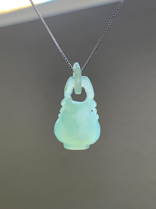Natural Grade A Icy Translucent Gelatinous Light Green Jadeite Vase w/ Interlocking Bail Pendant Necklace Sterling Silver 天然冰胶晴底翡翠花瓶环环相扣吊坠