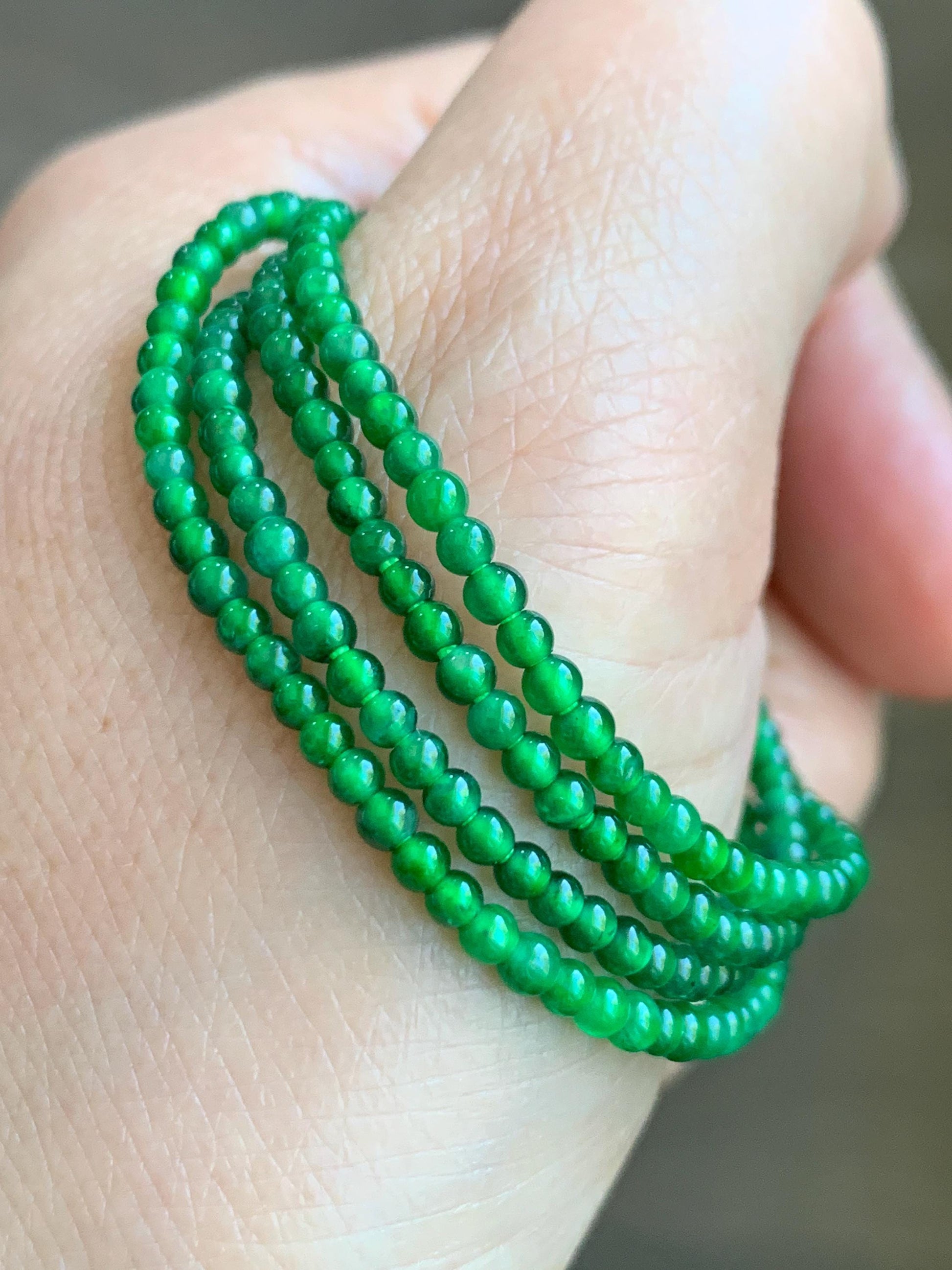 Natural Grade A Guatemalan Icy Translucent Vibrant Green Jadeite Petite Beaded Necklace 18K Yellow Gold 20.75” 6g 天然冰危阳绿翡翠小卡圆珠项链K金扣头 WYL500
