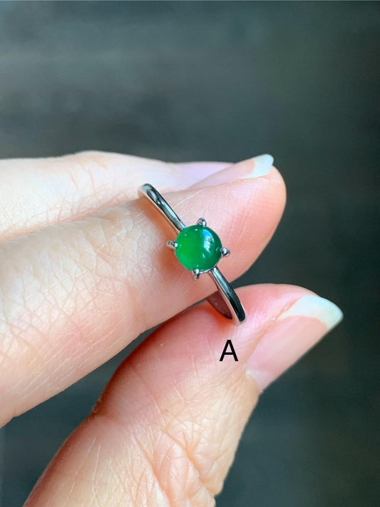 Natural Grade A Guatemalan Icy Translucent Vibrant Green Jadeite Solitaire Ring Stackable Sterling Silver Adjustable 天然冰危绿翡翠银镶戒指 XDK165