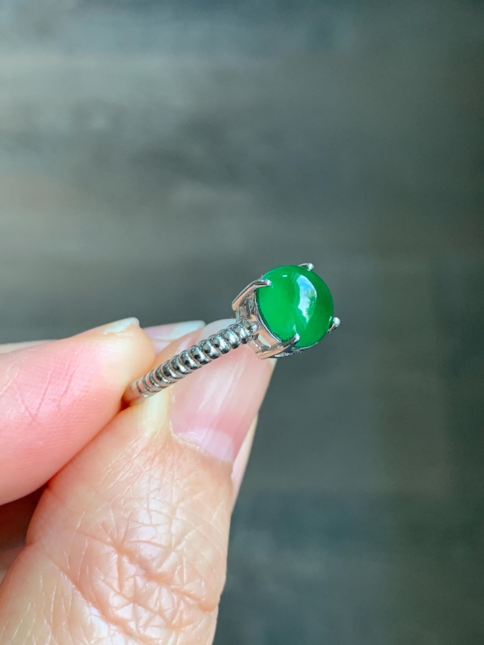 Natural Grade A Guatemalan Icy Translucent Vibrant Green Jadeite Solitaire Style Ring Sterling Silver Size Adjustable 天然冰危绿翡翠银镶戒指 XZJ88