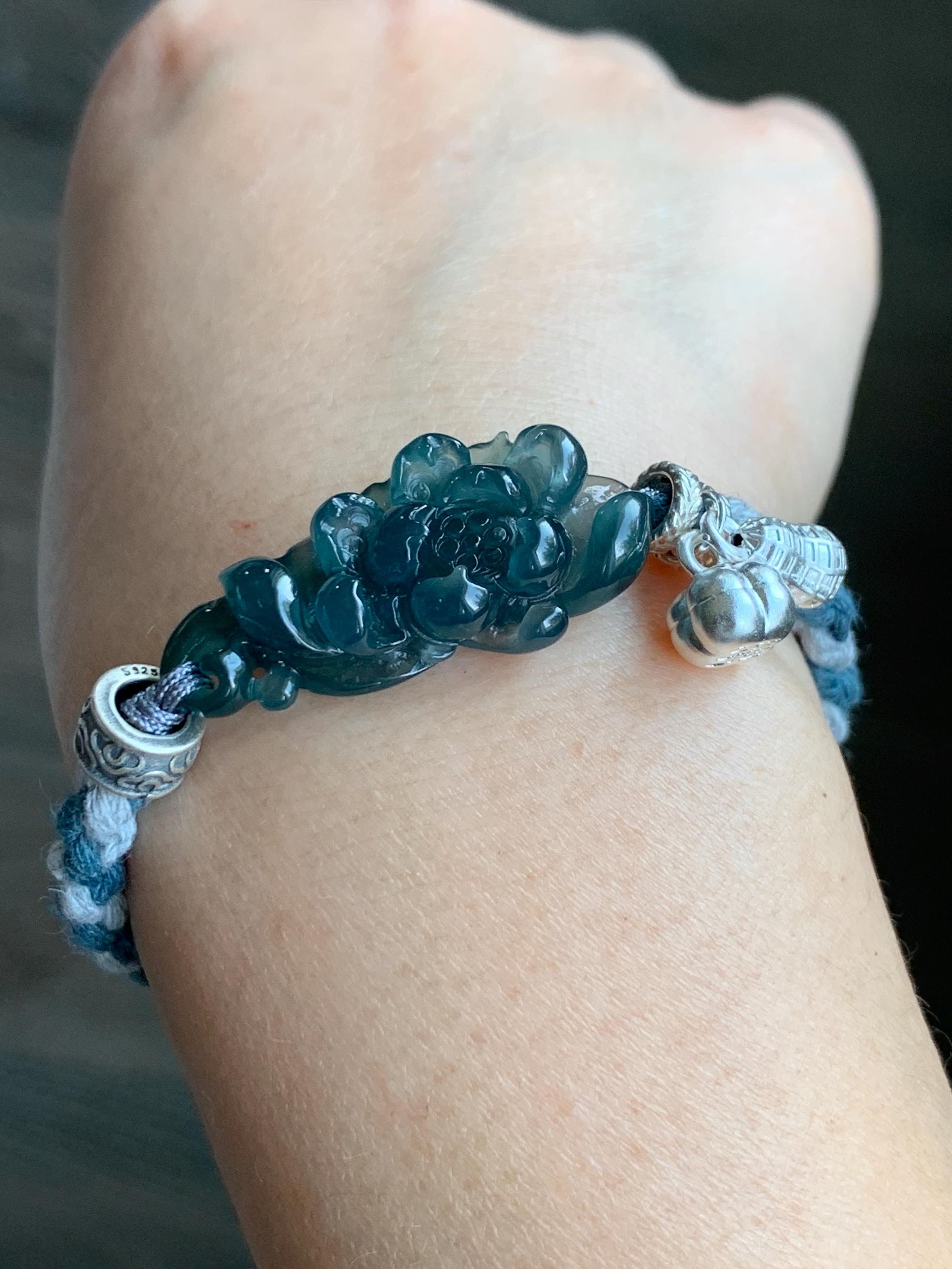 Natural Grade A Guatemalan Icy Translucent Dark Indigo Blue Jadeite Lotus Flower Sterling Silver Rope Bracelet 6.25”-8.25” 10g 天然冰危深蓝翡翠莲花手绳
