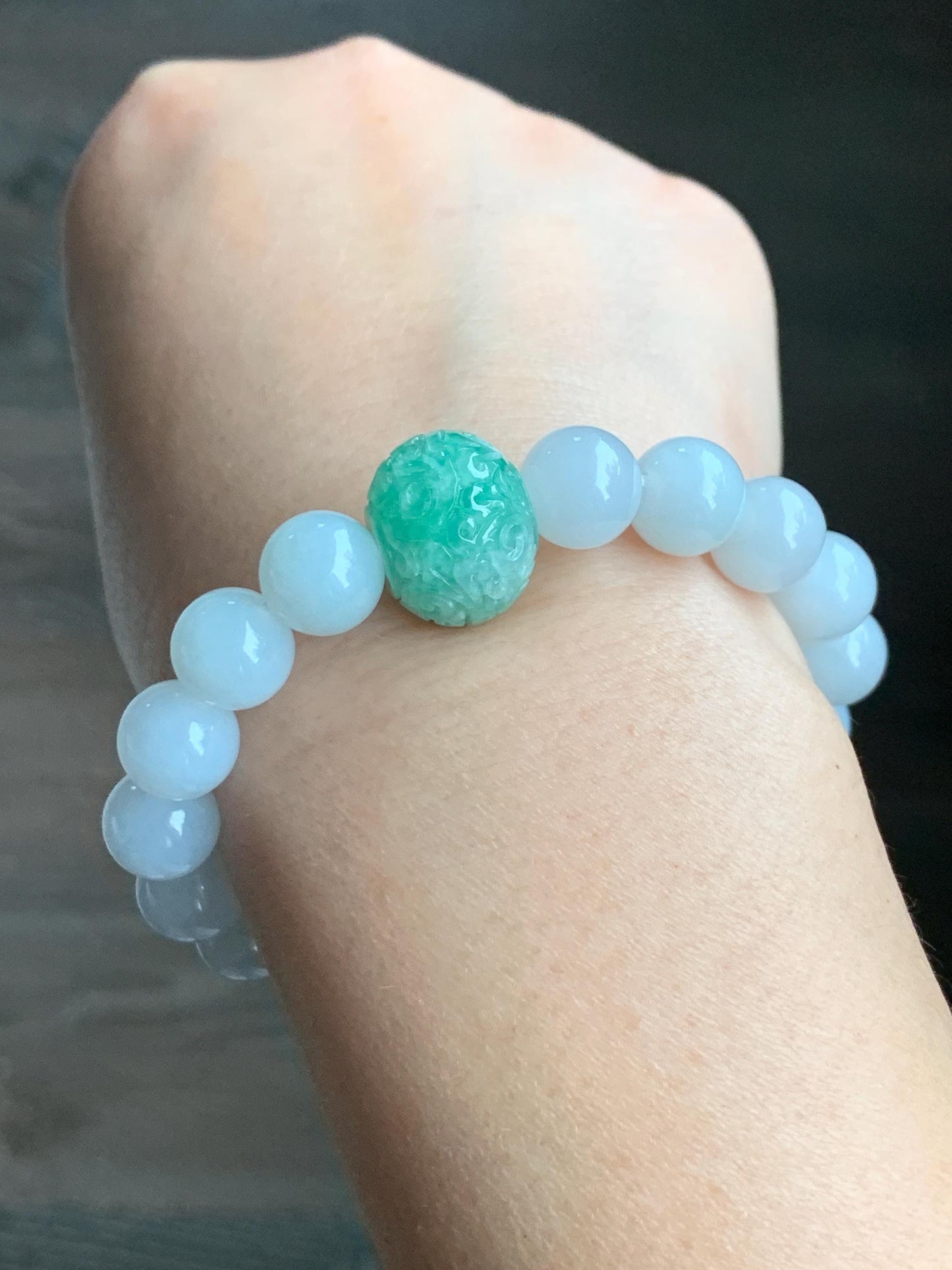 Natural Grade A Icy Translucent Green Marbled Jadeite Engraved Drum Bead Icy White Jadeite Beads Beaded Bracelet 7” 35g 天然冰绿花翡翠仿古雕鼓珠圆珠手串