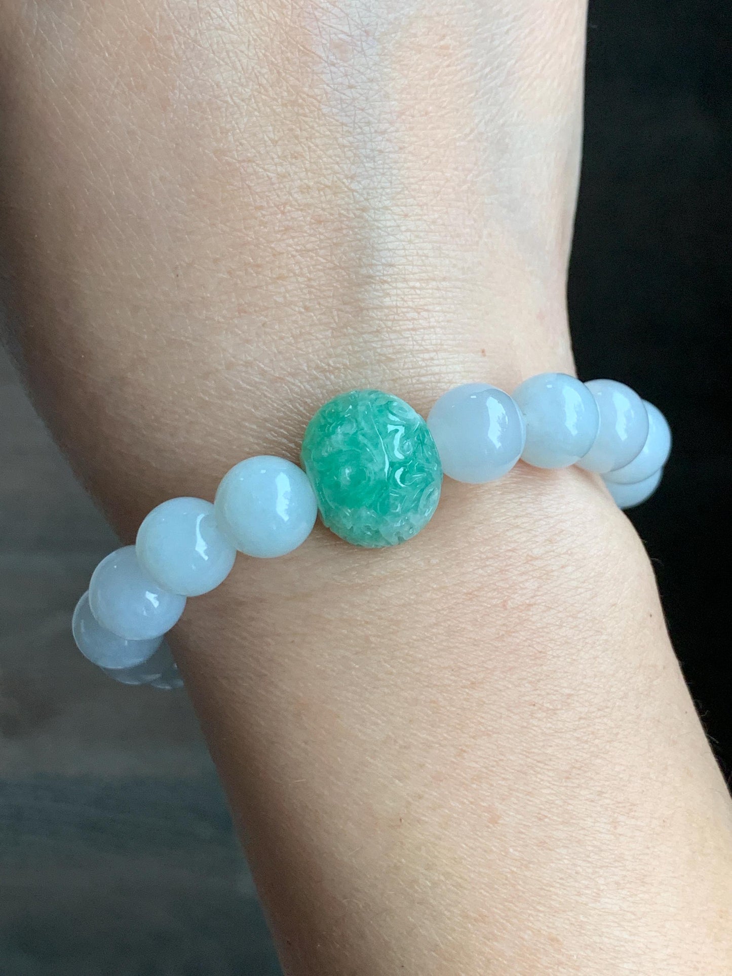 Natural Grade A Icy Translucent Green Marbled Jadeite Engraved Drum Bead Icy White Jadeite Beads Beaded Bracelet 7” 35g 天然冰绿花翡翠仿古雕鼓珠圆珠手串