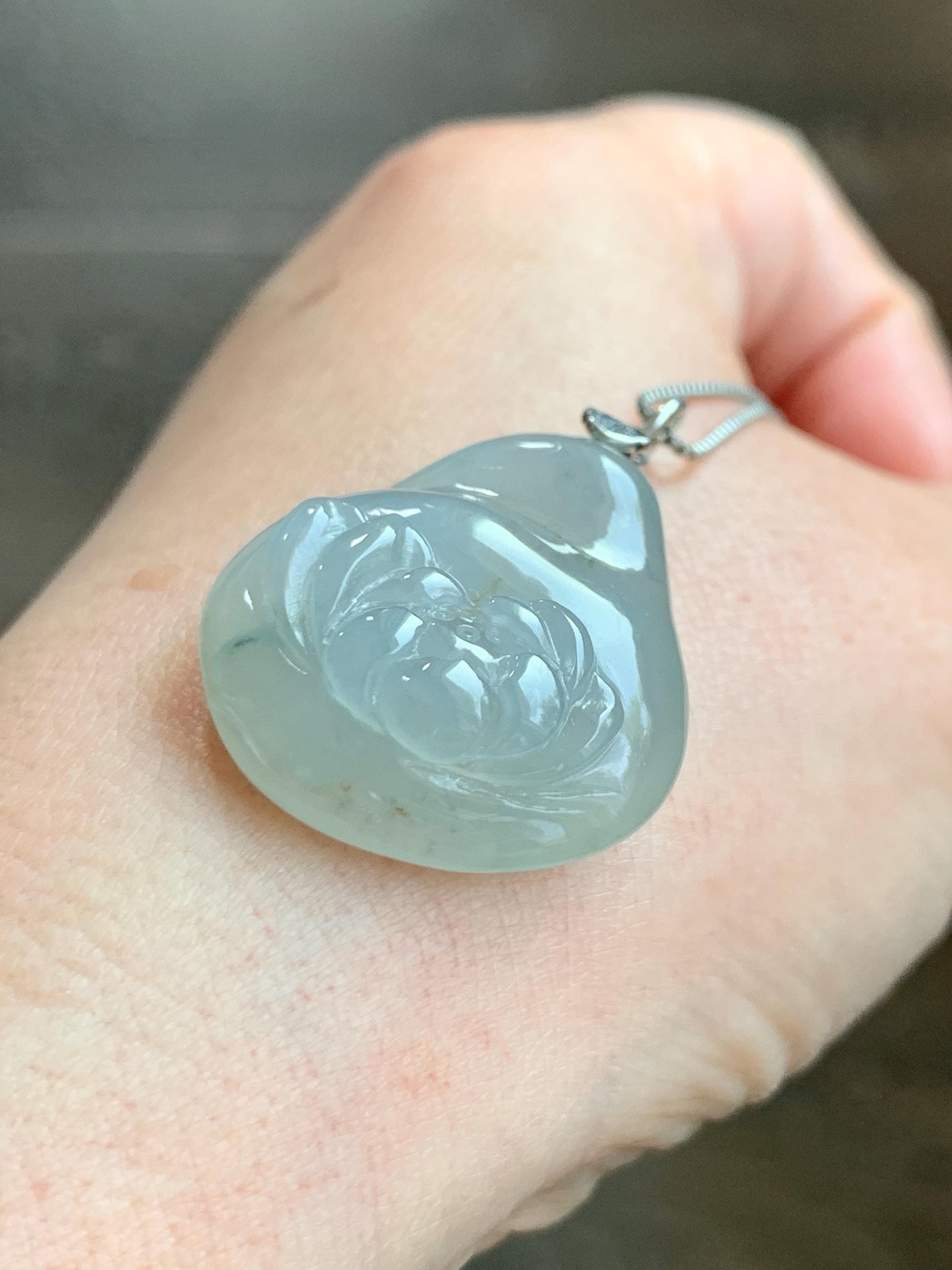 Natural Grade A Icy Translucent Gelatinous Beige Pastel Green Jadeite Lotus Flower Teardrop Pendant Sterling Silver 12g 天然冰胶晴底撒金翡翠莲花水滴吊坠