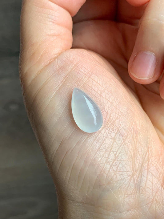 Natural Grade A Old Mine Icy Highly Translucent Gelatinous White Jadeite Teardrop Pear Cabochon Loose Stone 16.99x9.36x6mm 天然老种白冰胶翡翠水滴大蛋面
