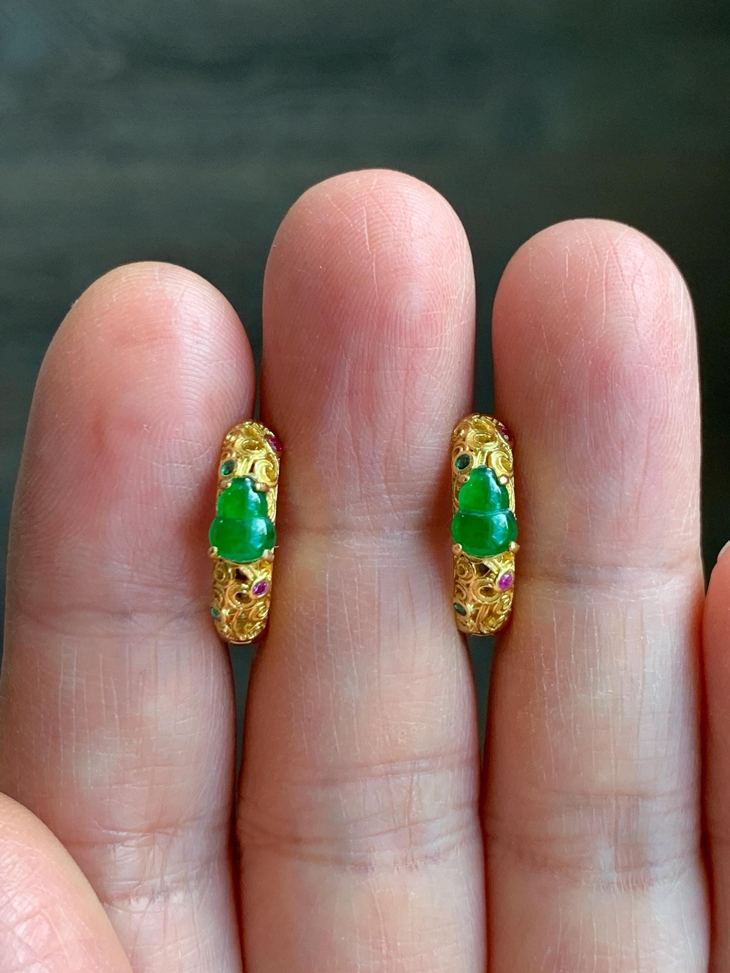 Natural Guatemalan Icy Translucent Vibrant Green Gourd Jadeite Hoop Huggie Earrings Sterling Silver Yellow Gold Overlay 天然冰危绿翡翠葫芦银镶耳包 HWL80