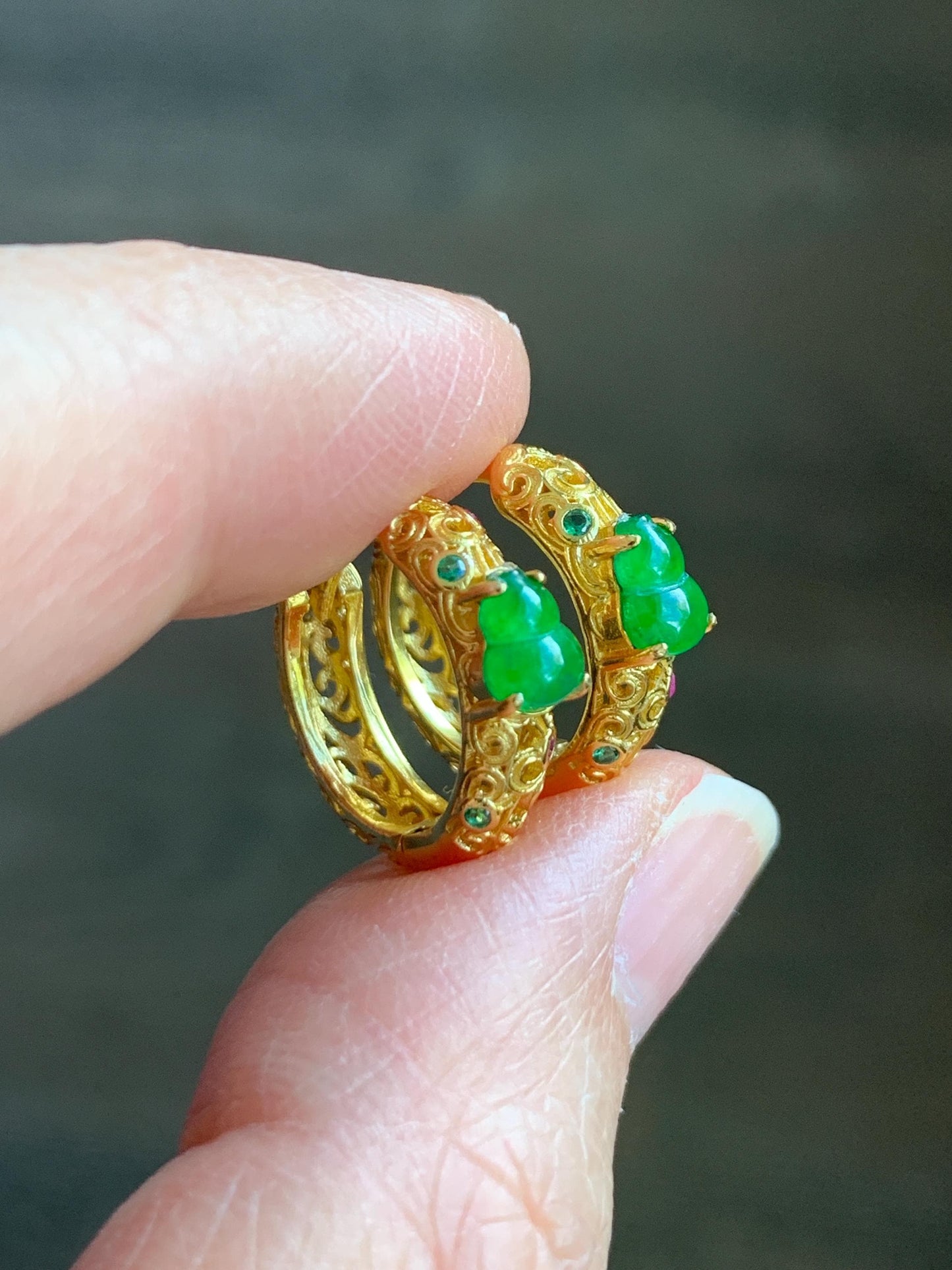 Natural Guatemalan Icy Translucent Vibrant Green Gourd Jadeite Hoop Huggie Earrings Sterling Silver Yellow Gold Overlay 天然冰危绿翡翠葫芦银镶耳包 HWL80