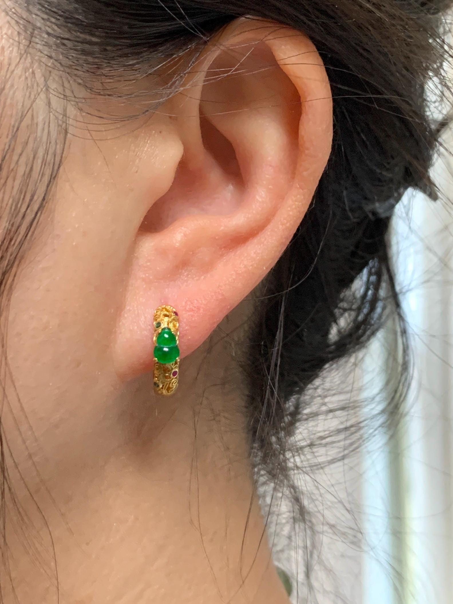 Natural Guatemalan Icy Translucent Vibrant Green Gourd Jadeite Hoop Huggie Earrings Sterling Silver Yellow Gold Overlay 天然冰危绿翡翠葫芦银镶耳包 HWL80