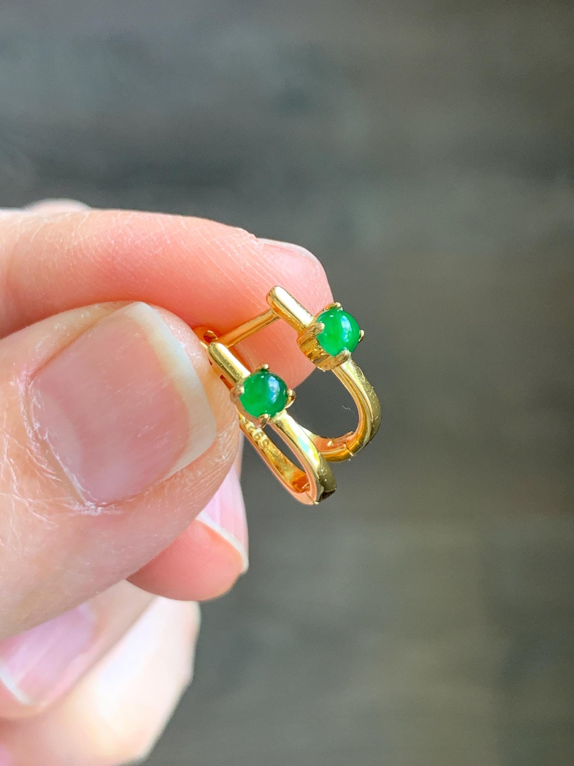 Natural Guatemalan Grade A Icy Translucent Vibrant Green Jadeite Hoop Huggie Earrings Sterling Silver Yellow Gold Overlay 天然冰危绿翡翠银镶耳包 JDEB50