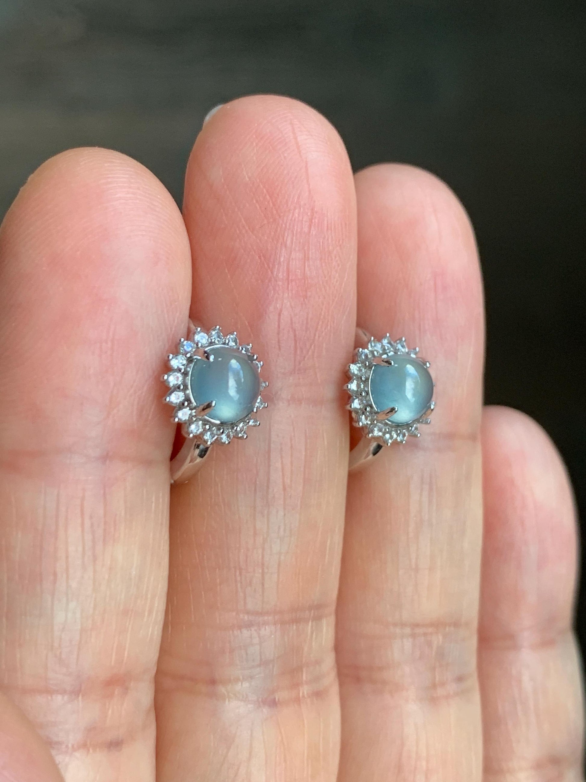 Natural Grade A Guatemalan Icy Highly Translucent Pastel Blue Jadeite Halo Style Huggie Hoop Earrings 天然冰危淡蓝翡翠银镶耳包 WBHD70