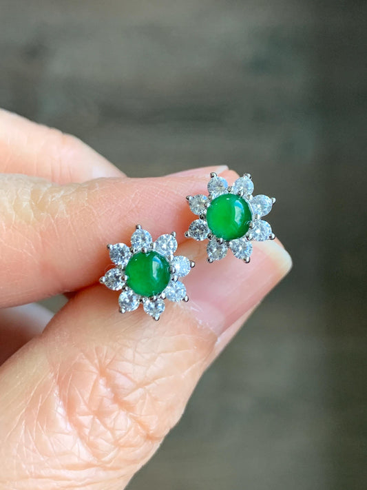 Natural Guatemalan Grade A Icy Translucent Vibrant Green Jadeite Halo Style Stud Earrings S925 Sterling Silver 天然冰危绿翡翠银镶耳钉 HAE70