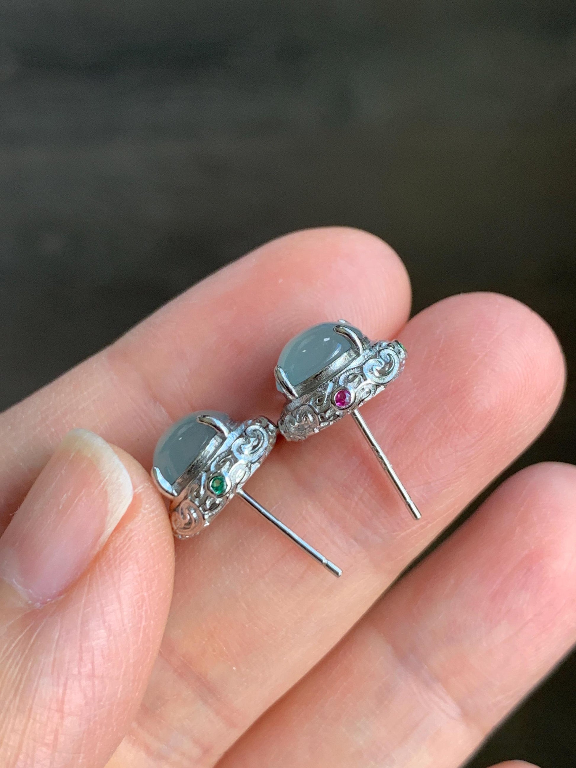 Natural Guatemalan Grade A Icy Highly Translucent Pastel Light Blue Jadeite Round Stud Earrings Sterling Silver 天然冰危淡蓝翡翠蛋面银镶耳钉 DLWD90