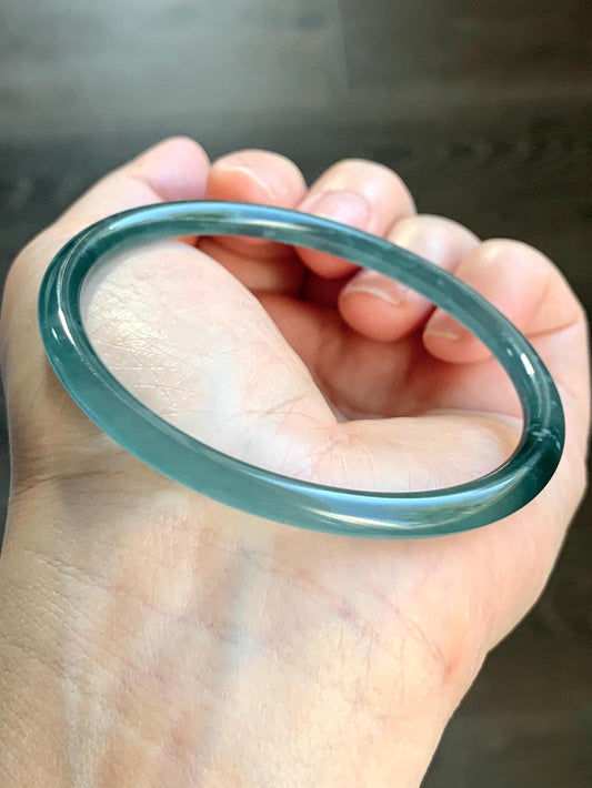 Certified Natural Guatemalan Icy Highly Translucent Gelatinous Dark Teal Blue Jadeite Slim Bangle 59.7mm 15.38g 天然老种冰胶危蓝翡翠细圆条手镯 1139