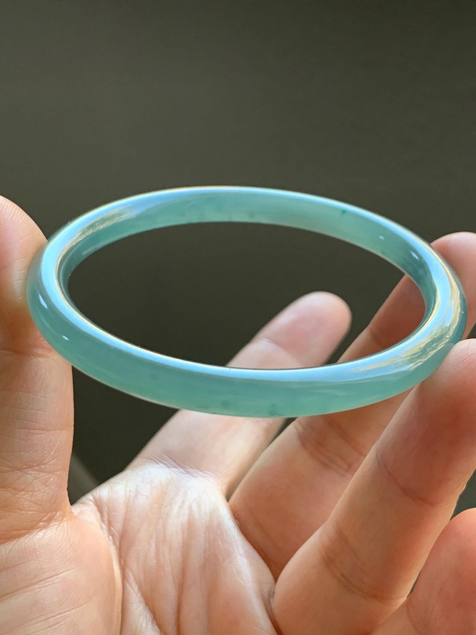 Certified Natural Grade A Guatemalan Icy Translucent Gelatinous Blueish Green Jadeite Bangle Bracelet 56.76m 21.4g 天然冰胶危蓝绿翡翠圆条手镯 1140